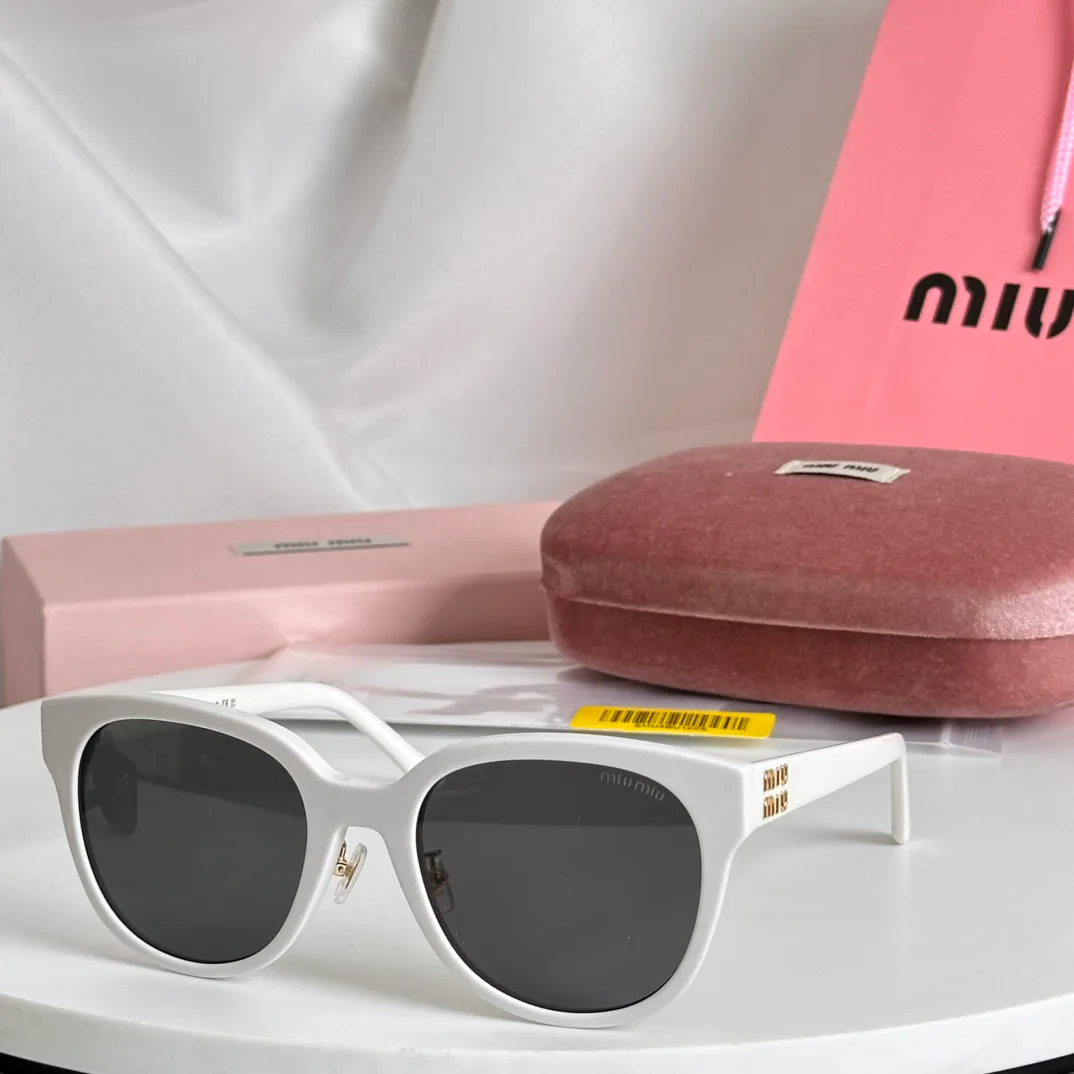 Очки Miu Miu 30579