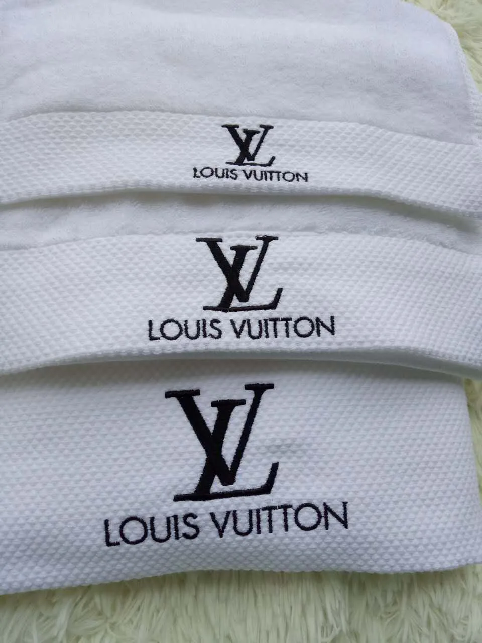 Текстиль Louis Vuitton 281210