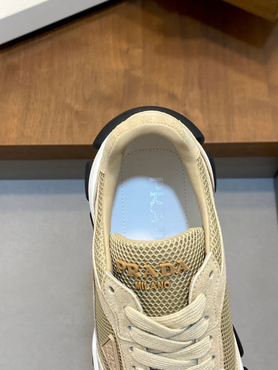 Кроссовки Мужские Prada 18274611