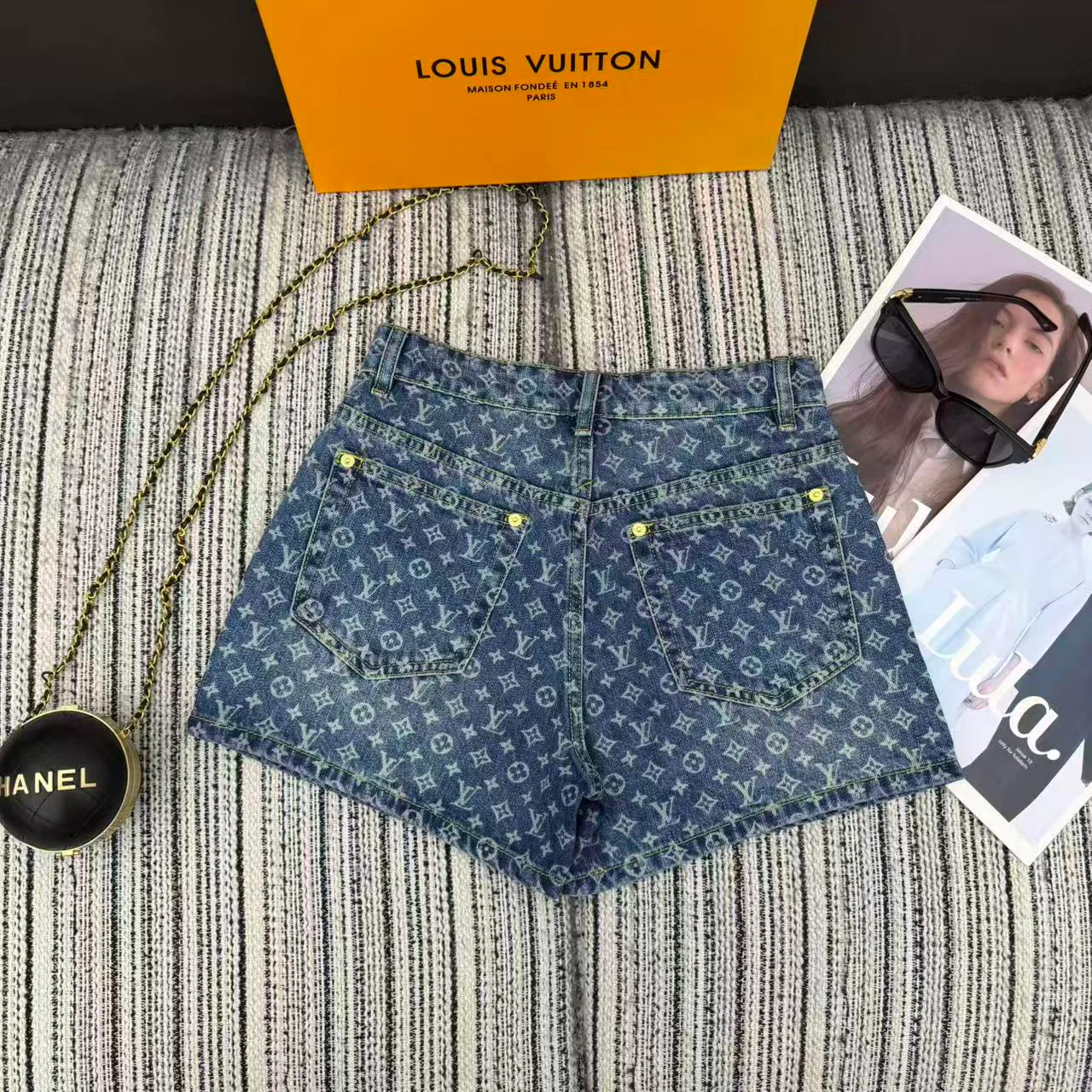 Шорты Женские Louis Vuitton 6459477