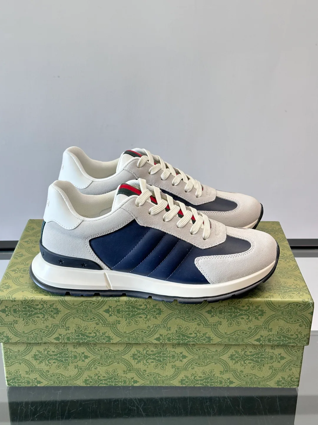 Кроссовки Мужские Gucci 11550572