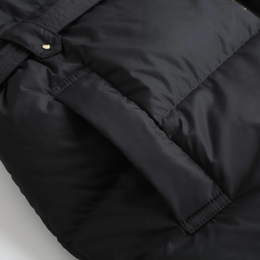 Куртки И Пуховики Женские Moncler 18022548