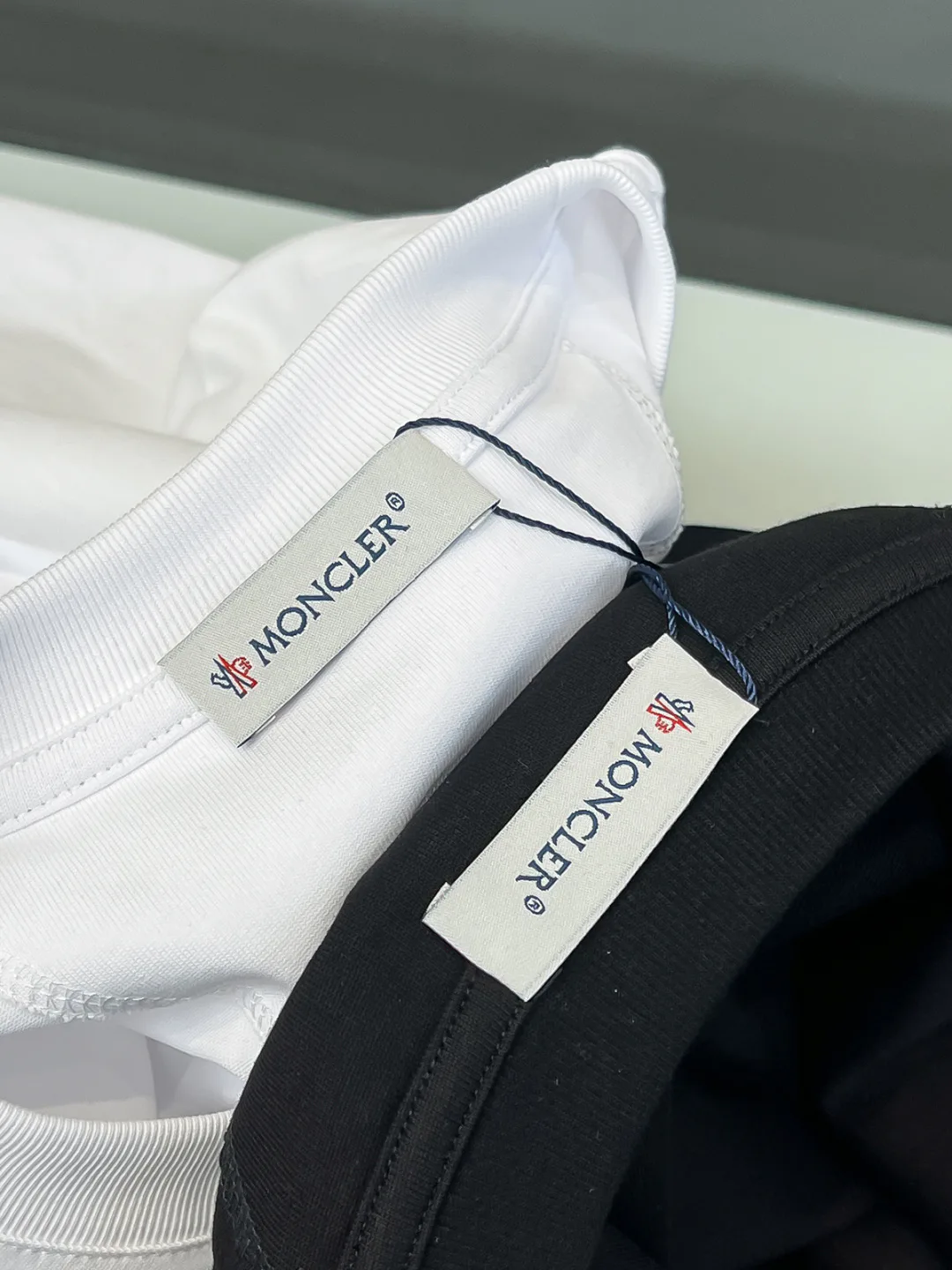 Футболки Женские Moncler 11415749