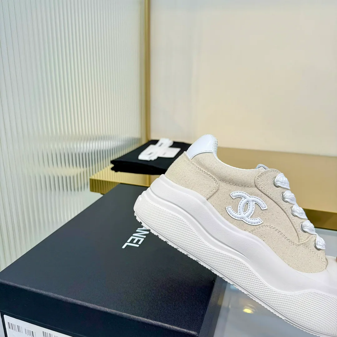 Кроссовки Женские Chanel 11396577