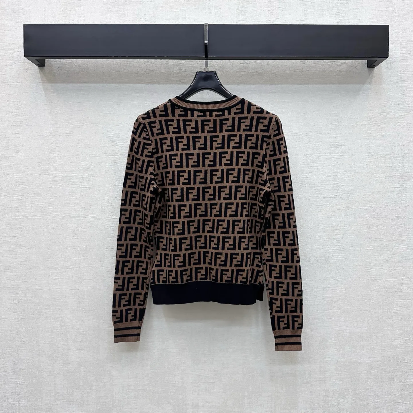 Джемперы И Свитеры Женские Fendi 18411212