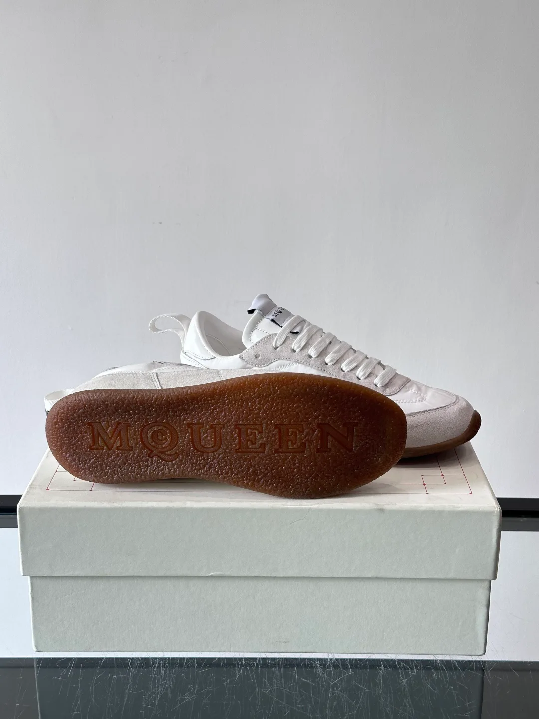 Кроссовки Женские Alexander Mcqueen 11340882
