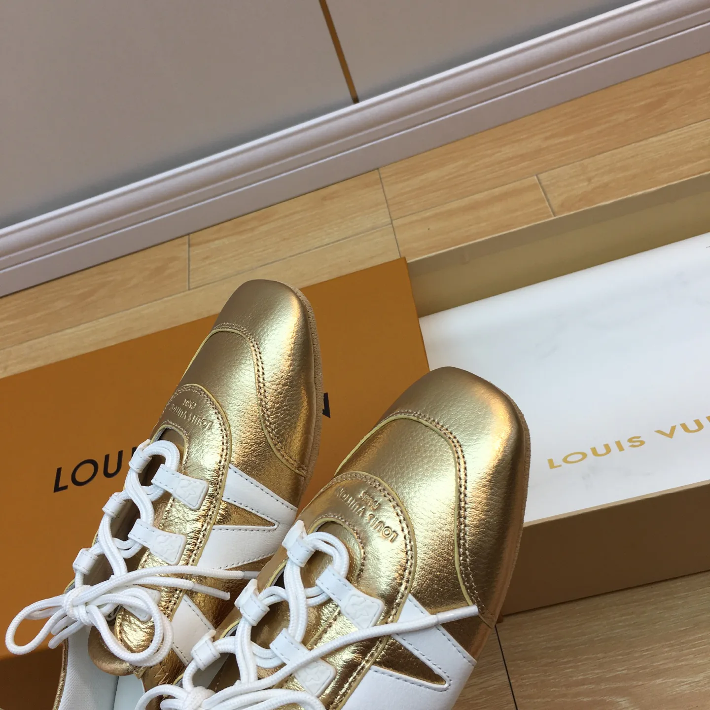 Кроссовки Женские Louis Vuitton 1590954
