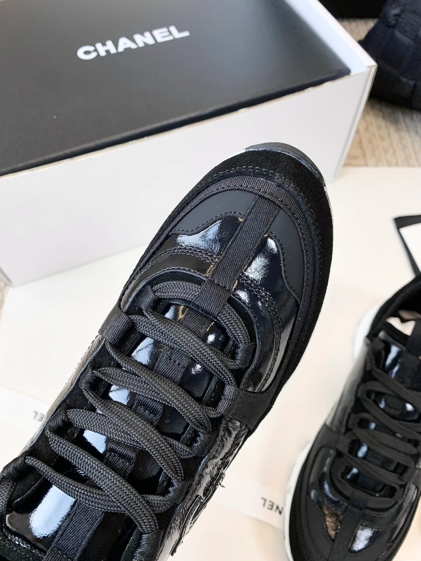 Кроссовки Женские Chanel 10851138