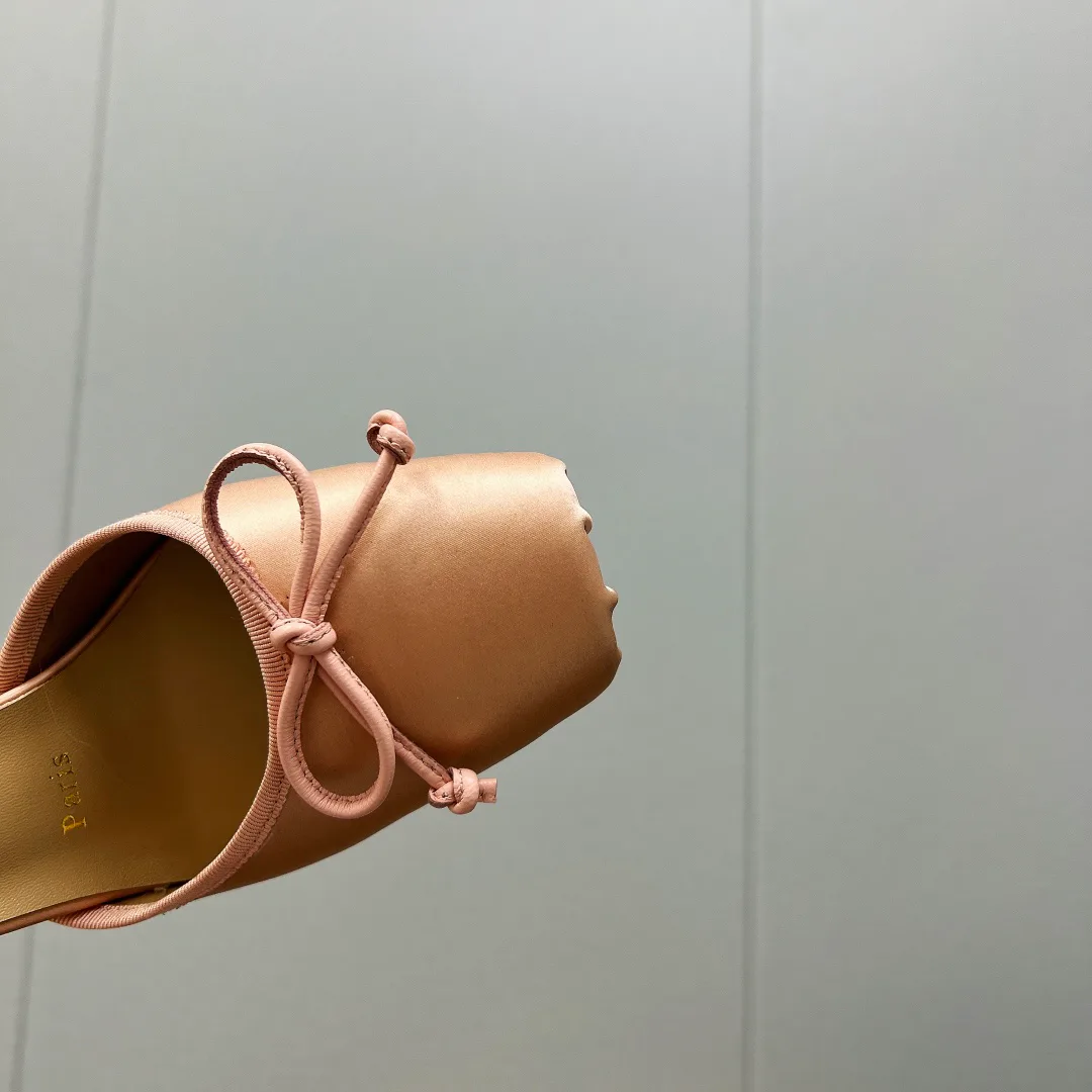 Туфли Женские Christian Louboutin 401890