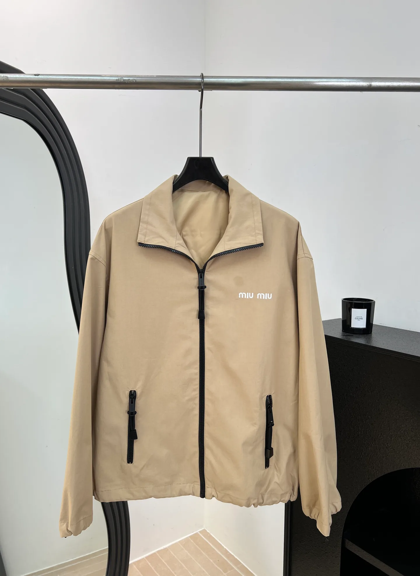 Куртки И Пуховики Женские Miu Miu 18149362