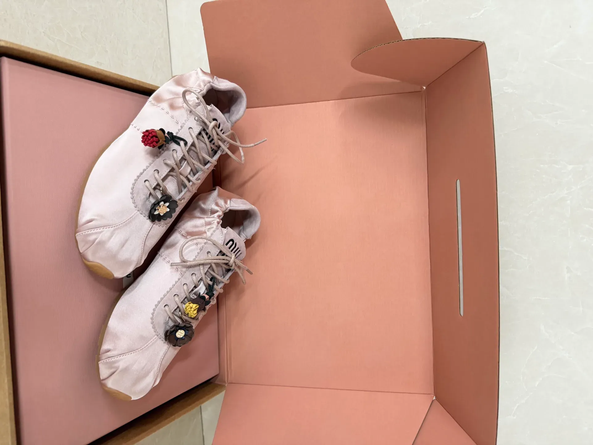 Кроссовки Женские Miu Miu 1052863