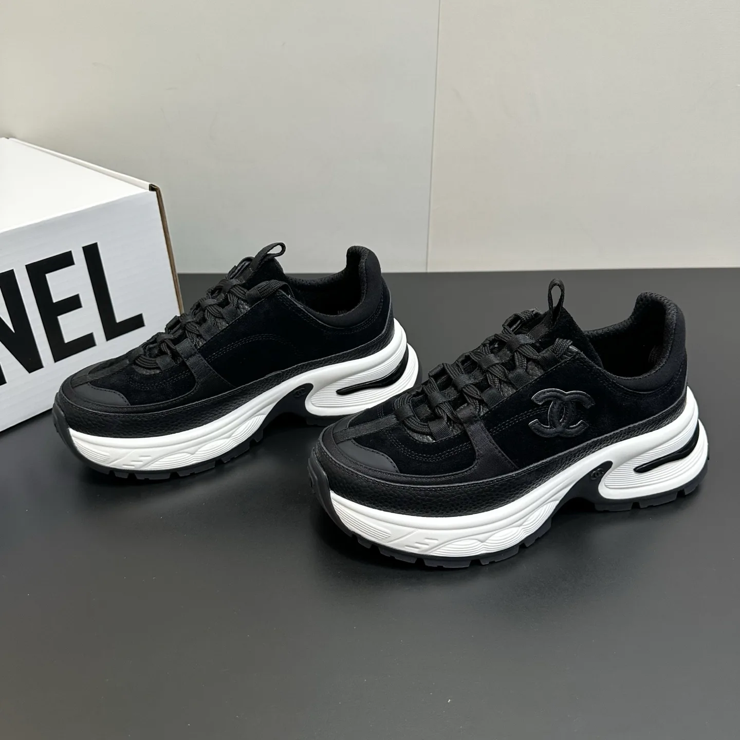 Кроссовки Женские Chanel 1748638