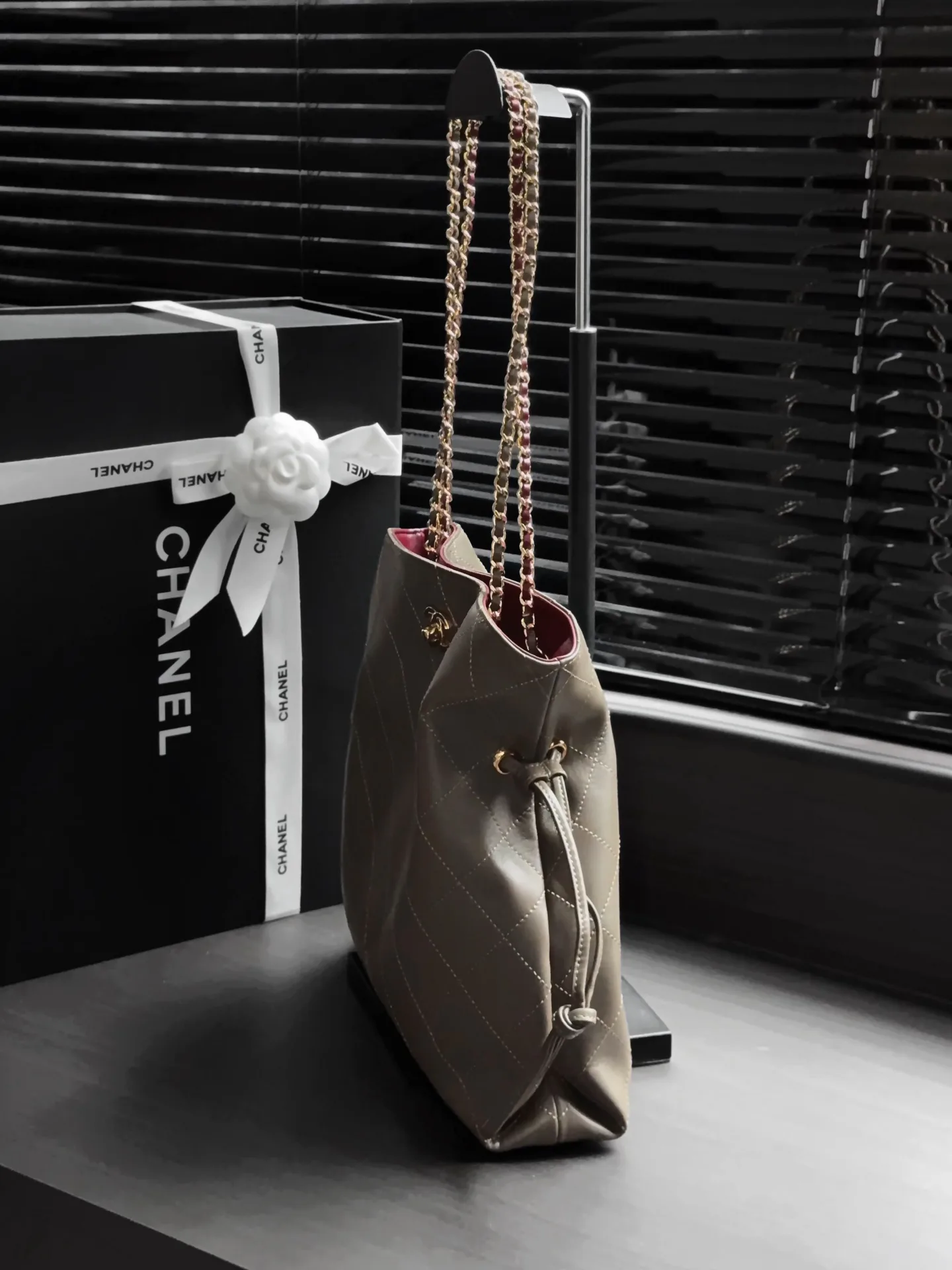 Классические Сумки Женские Chanel 18147589