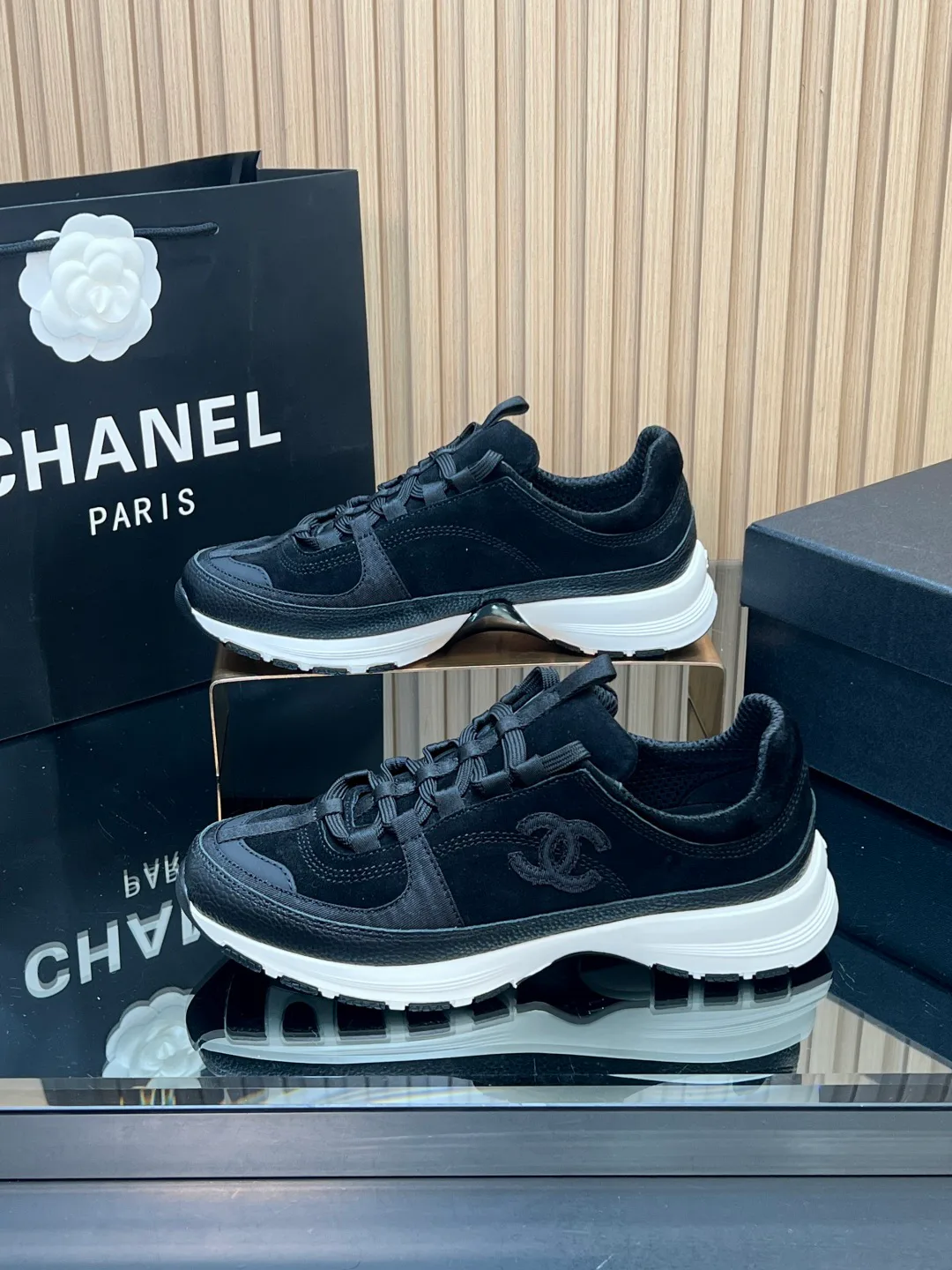 Кроссовки Женские Chanel 1731488