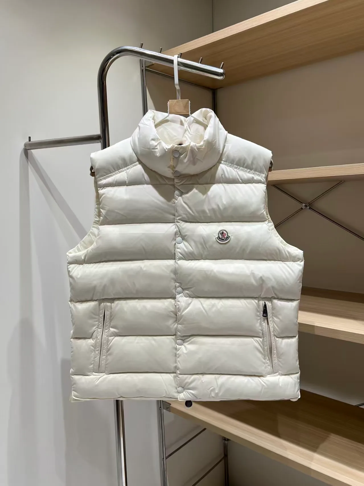 Жилеты Женские Moncler 18131403