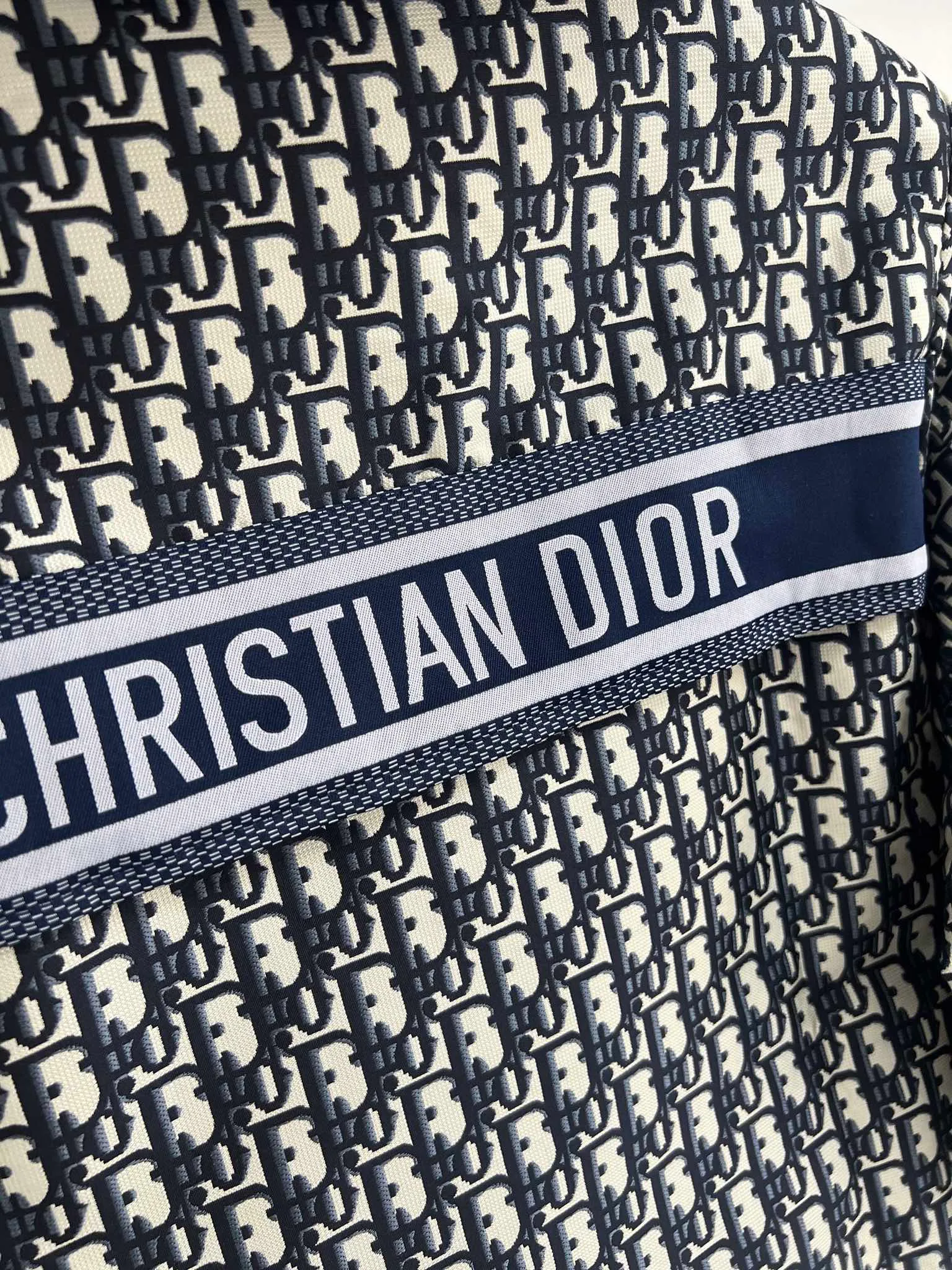 Куртки И Пуховики Женские Christian Dior 18885448