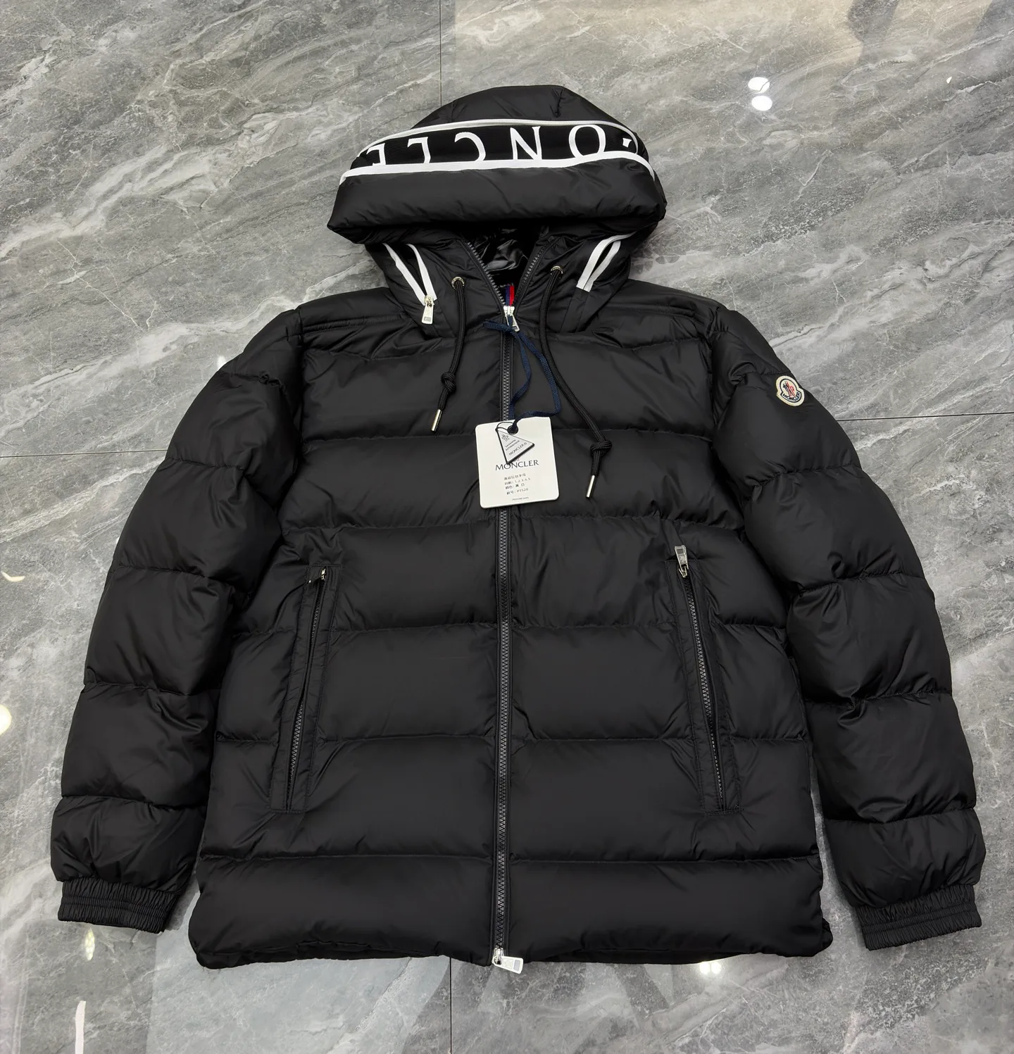 Куртки И Пуховики Женские Moncler 17568682