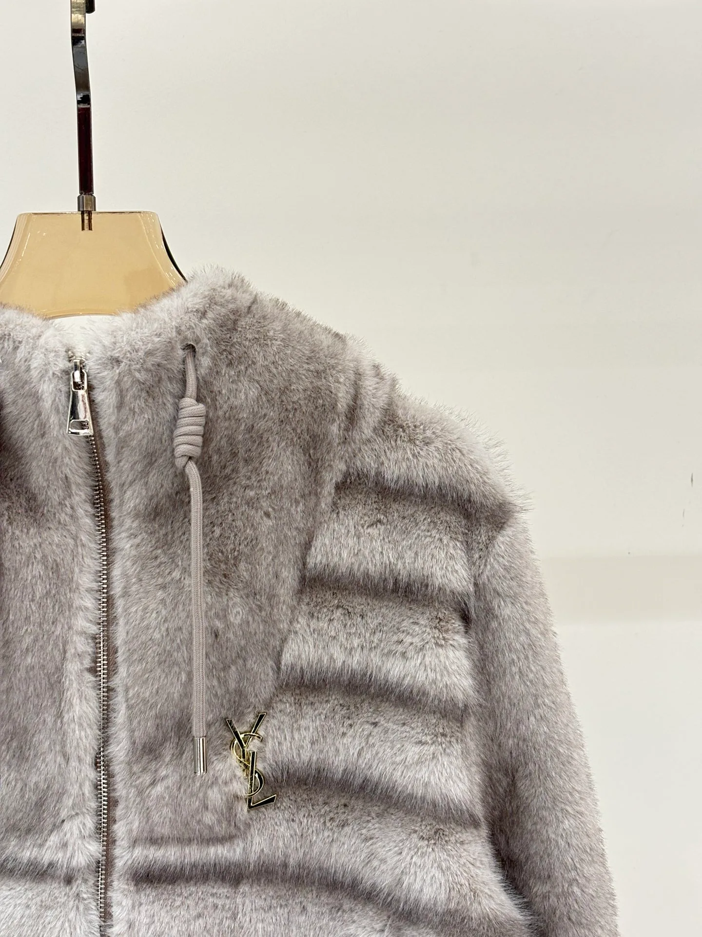 Шубы Женские Saint Laurent 548674
