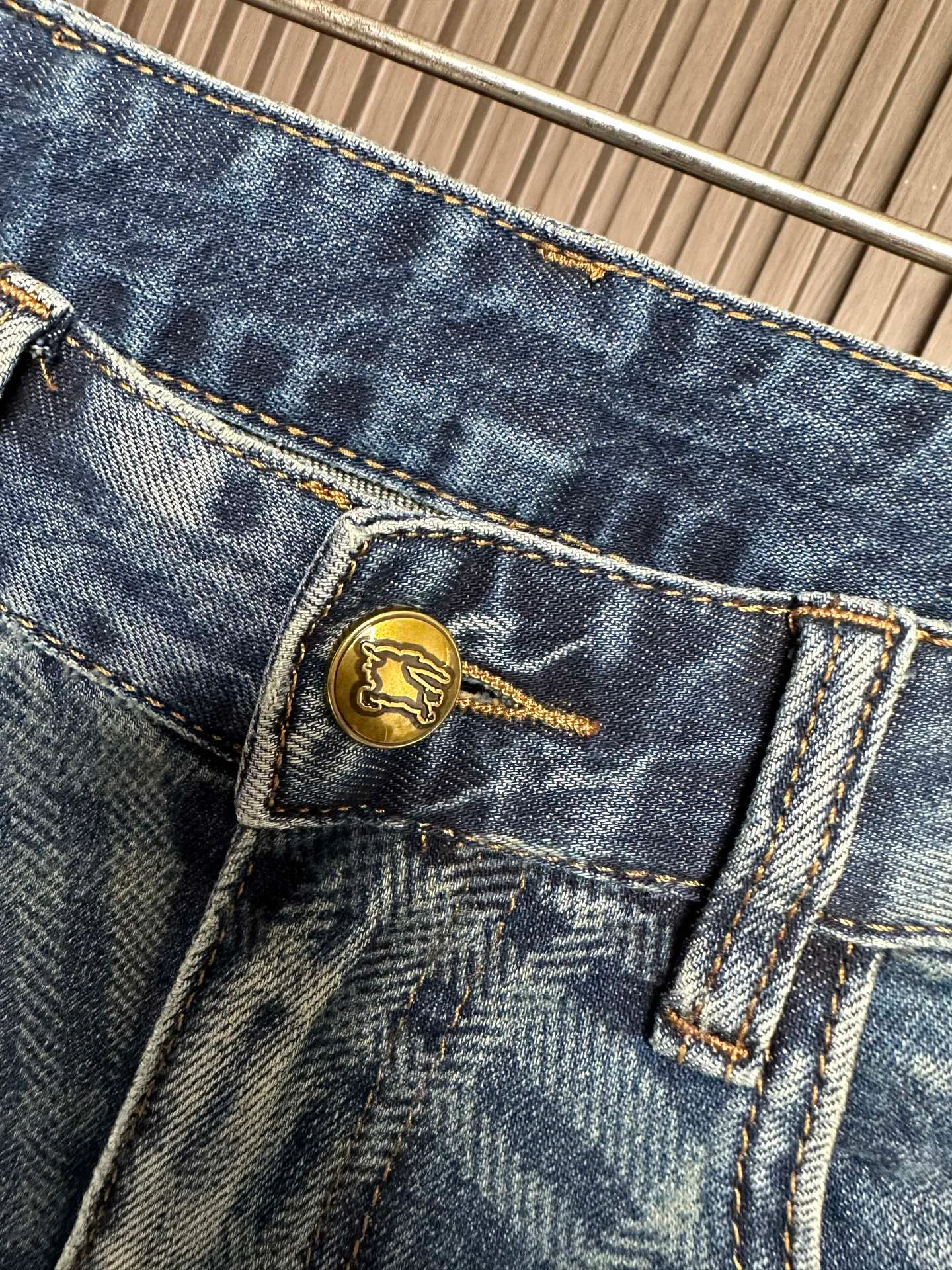 Джинсы Женские Burberry 12192770