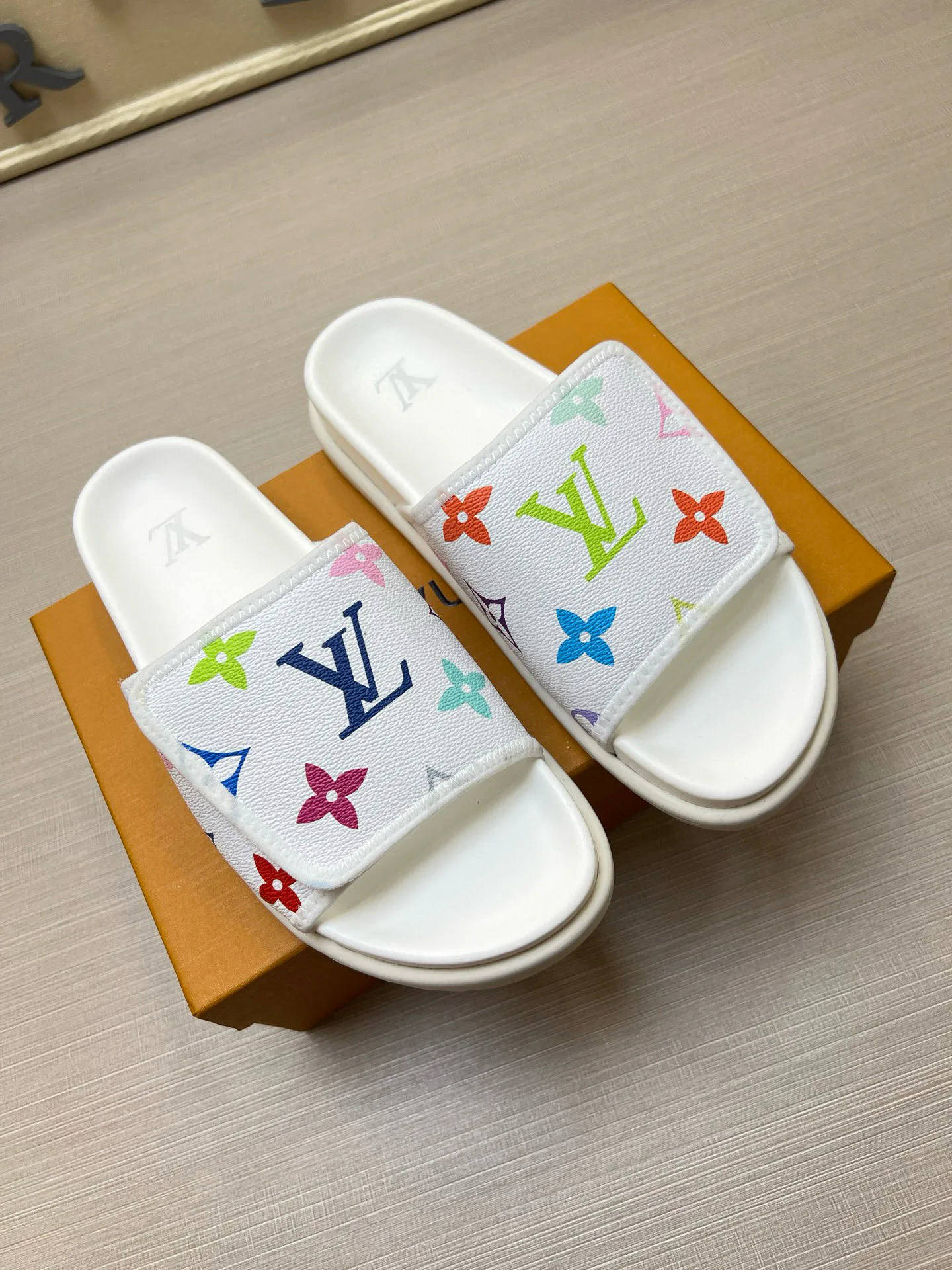 Шлепанцы Мужские Louis Vuitton 1789277