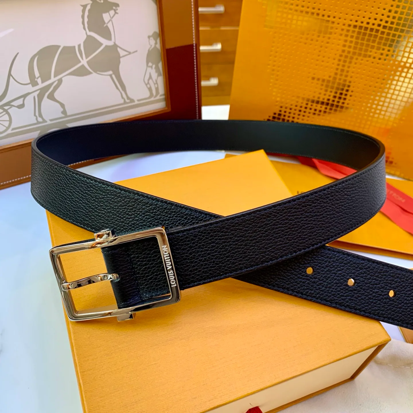 Ремни Louis Vuitton 17682169