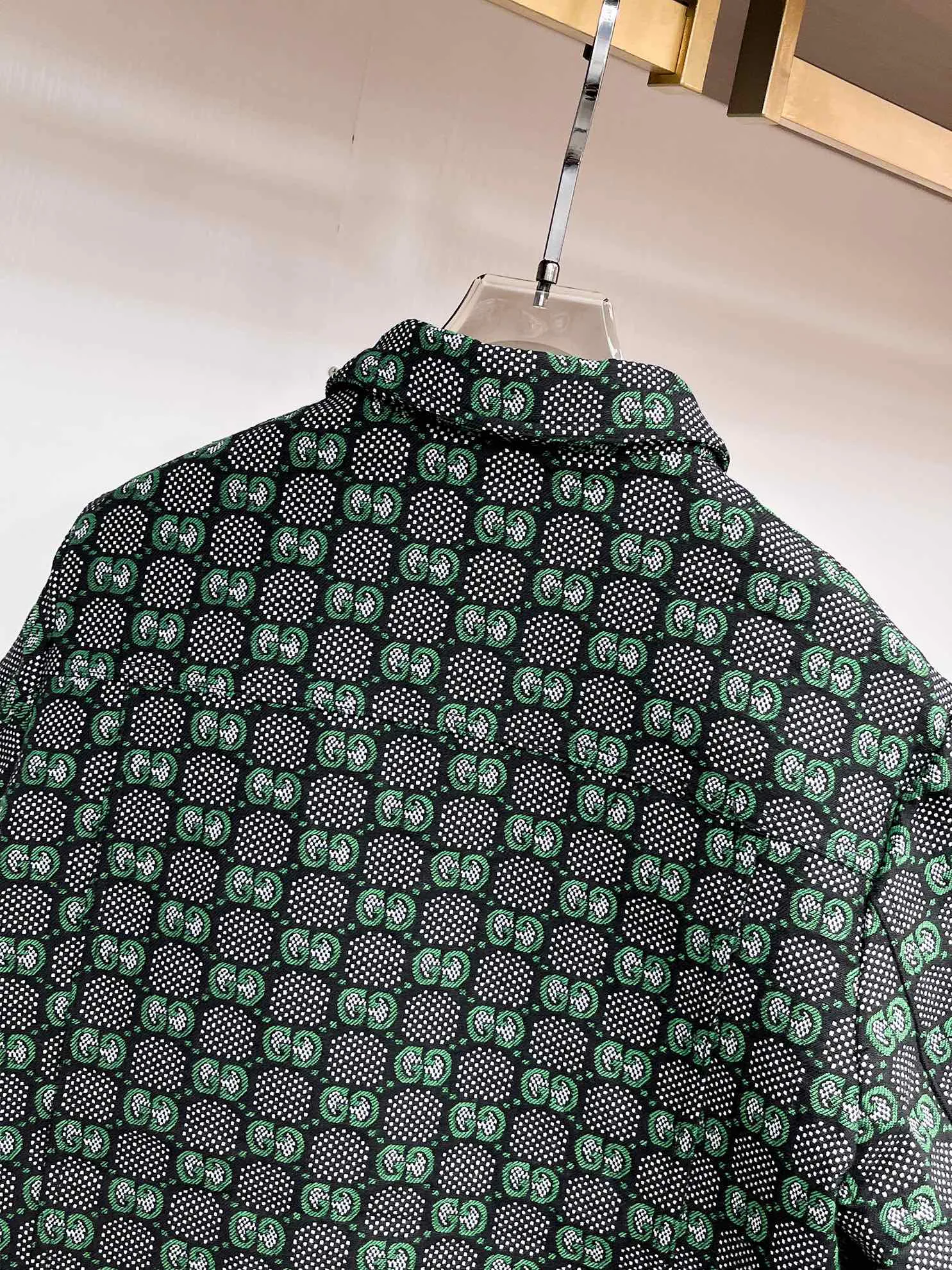 Куртки И Пуховики Мужские Gucci 18197240