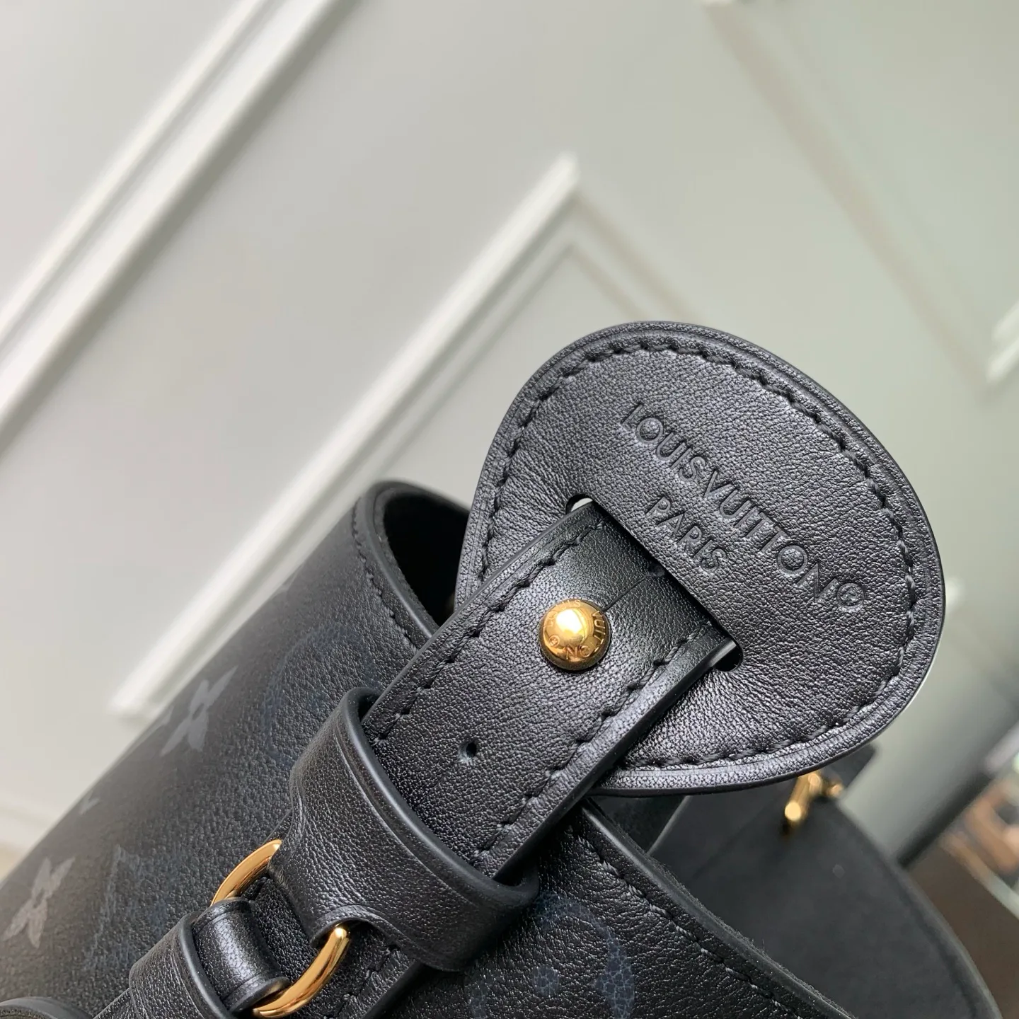 Классические Сумки Женские Louis Vuitton 18147457
