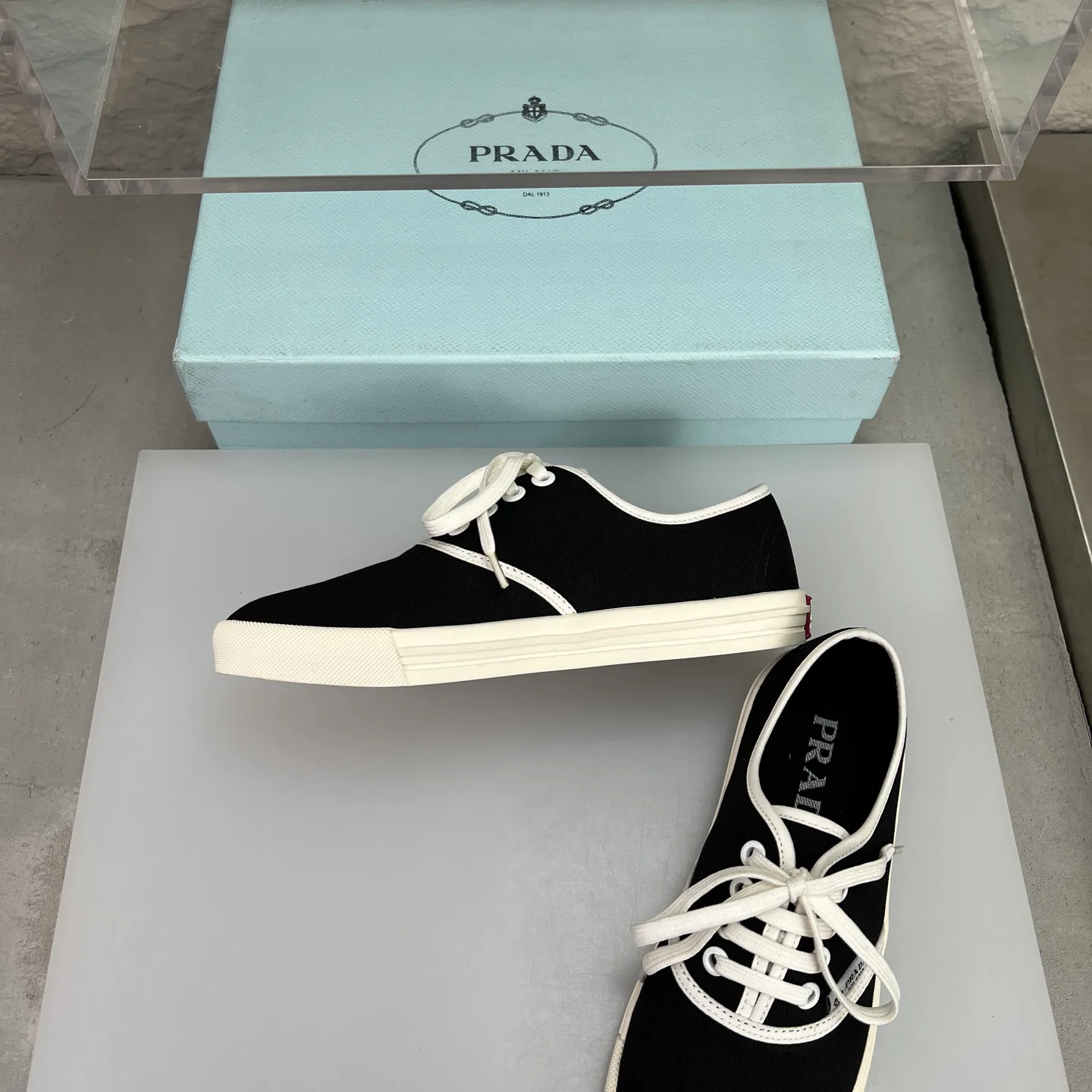 Кеды Женские Prada 11638047