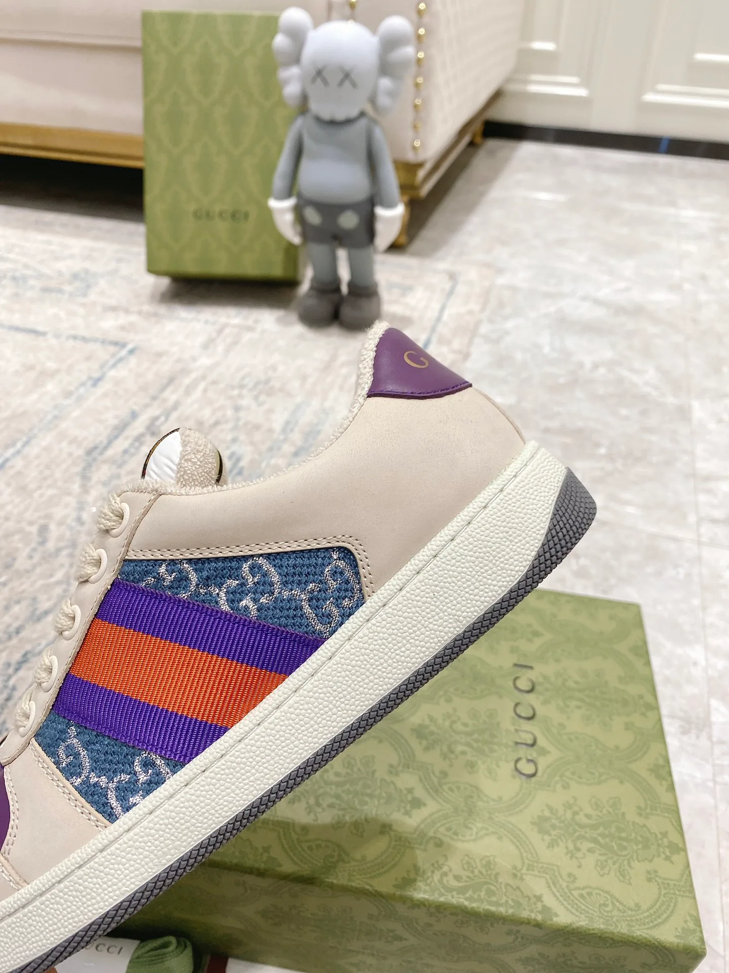 Кроссовки Женские Gucci 944994