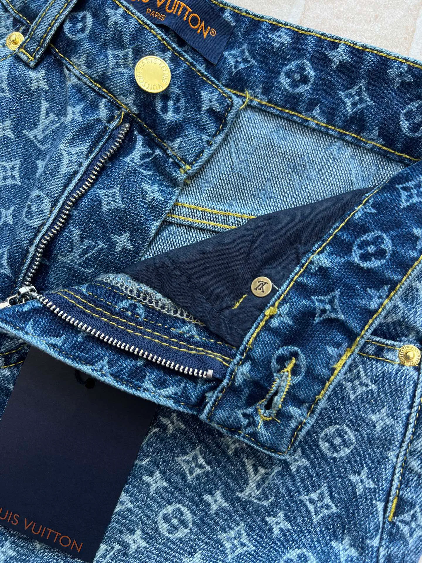 Шорты Женские Louis Vuitton 11645810