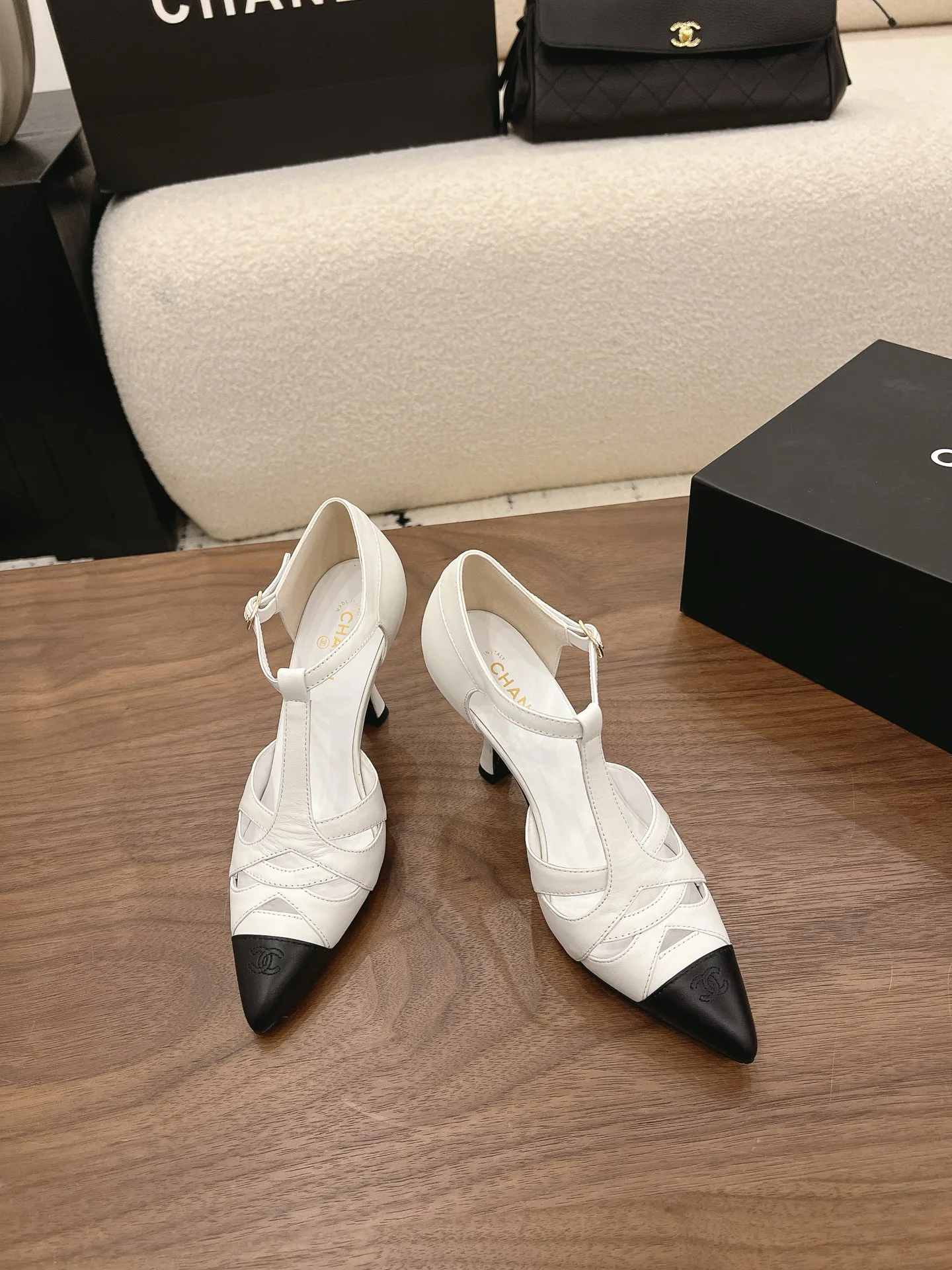 Туфли Женские Chanel 16931515