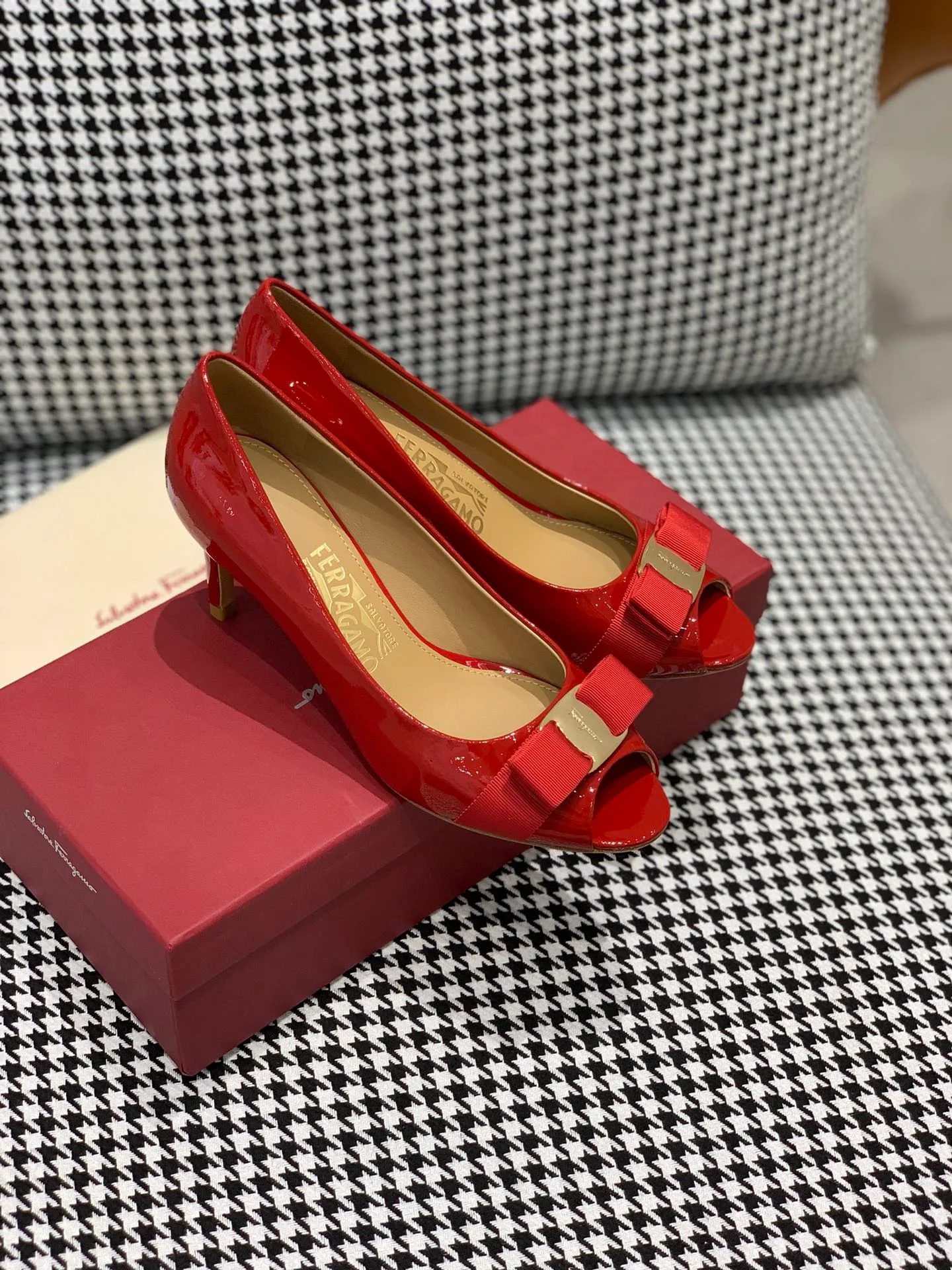Туфли Женские Salvatore Ferragamo 18531879