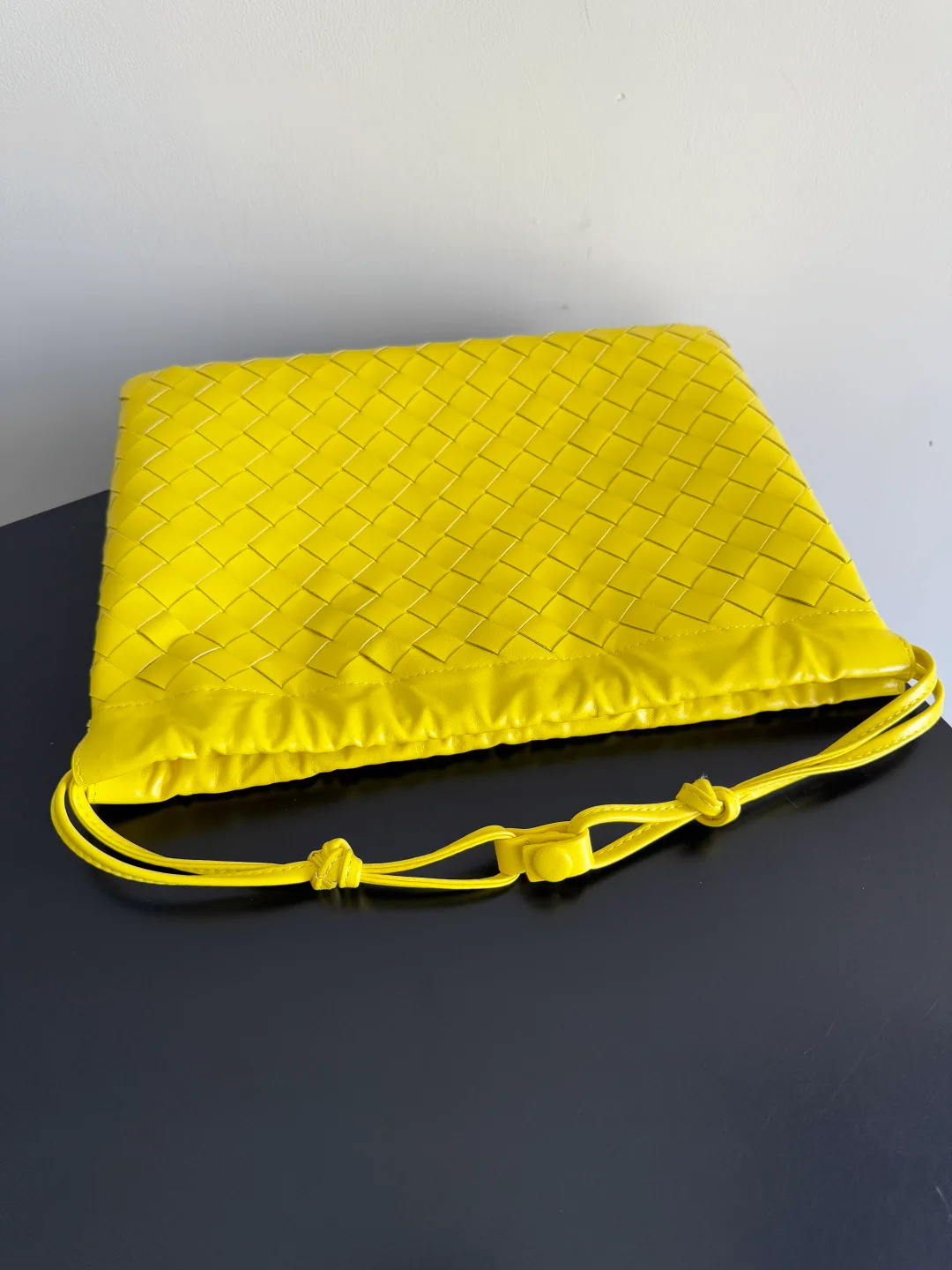 Сумки На Ремне Женские Bottega Veneta 11255447