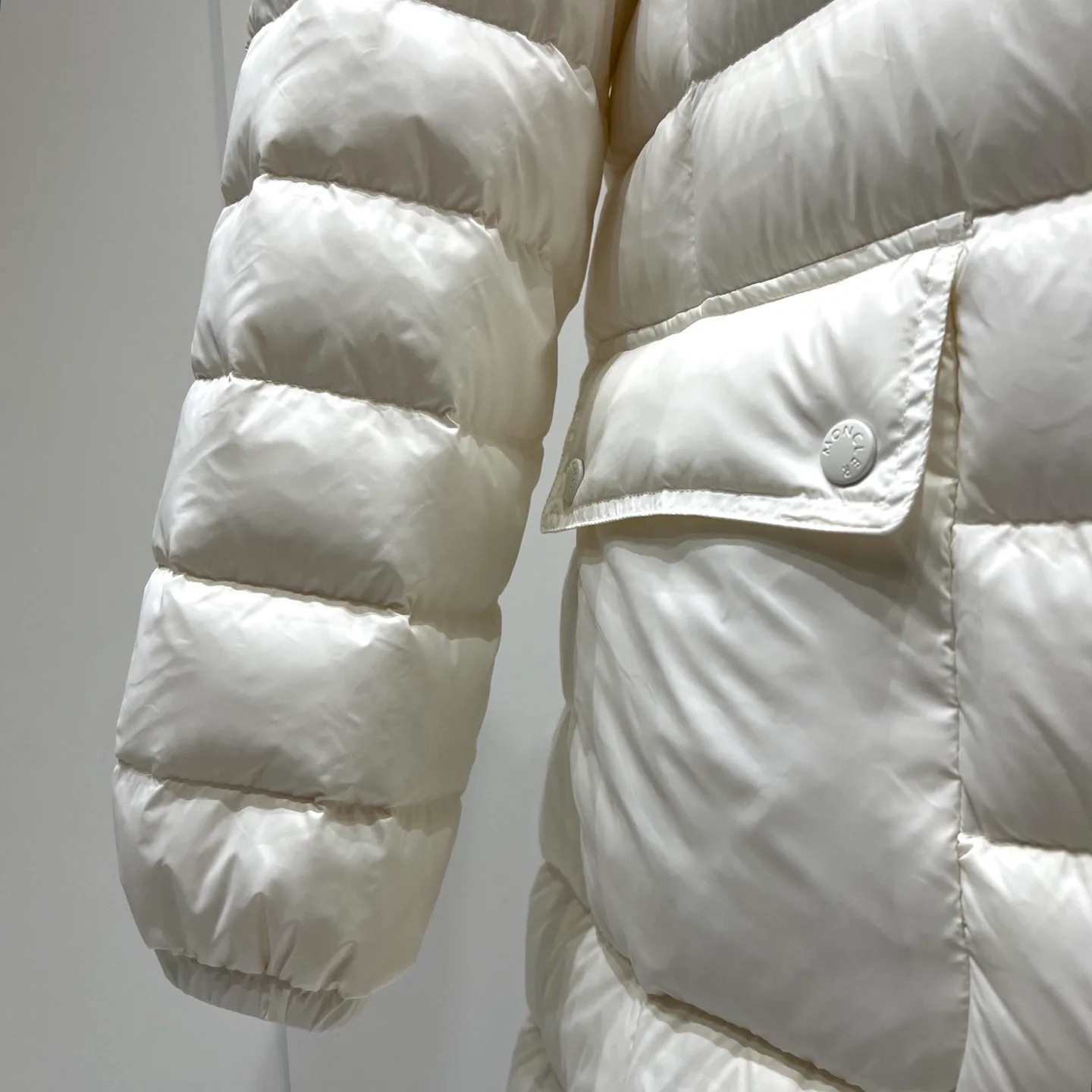 Куртки И Пуховики Женские Moncler 18328164