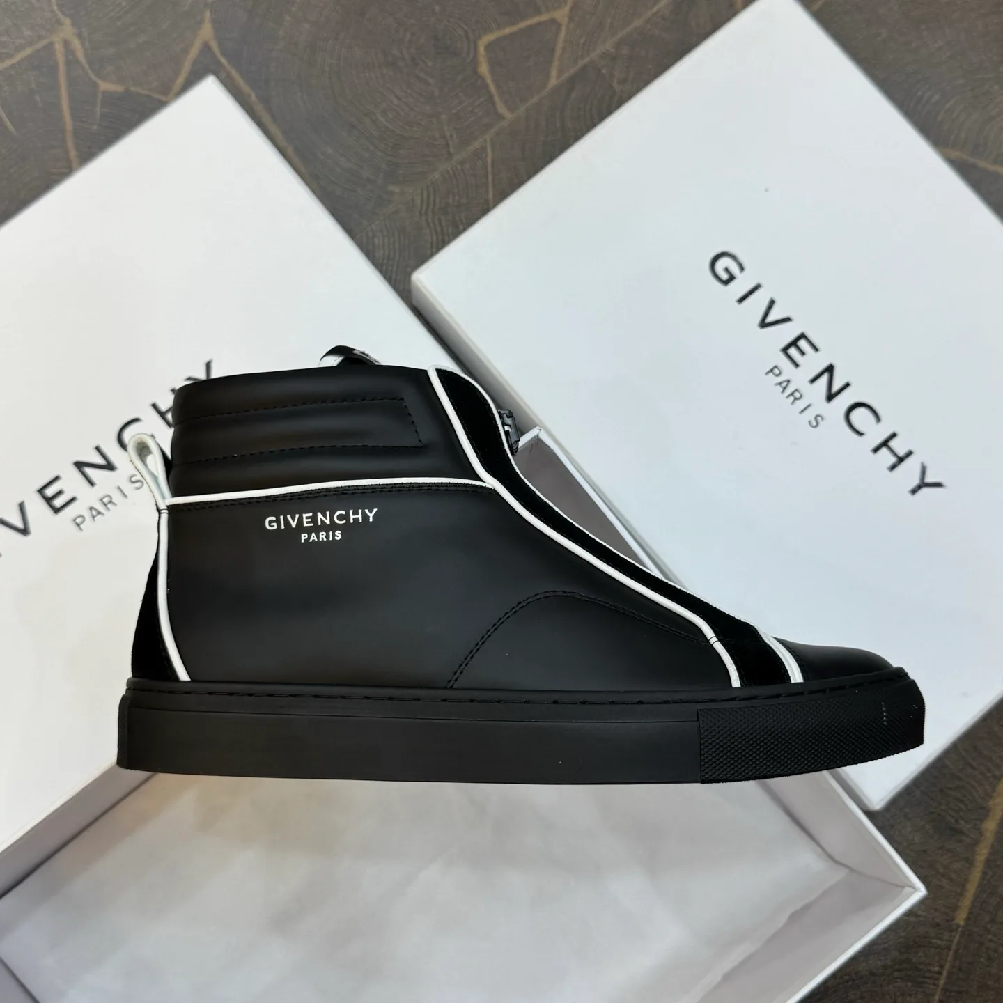 Кроссовки Мужские Givenchy 18267082