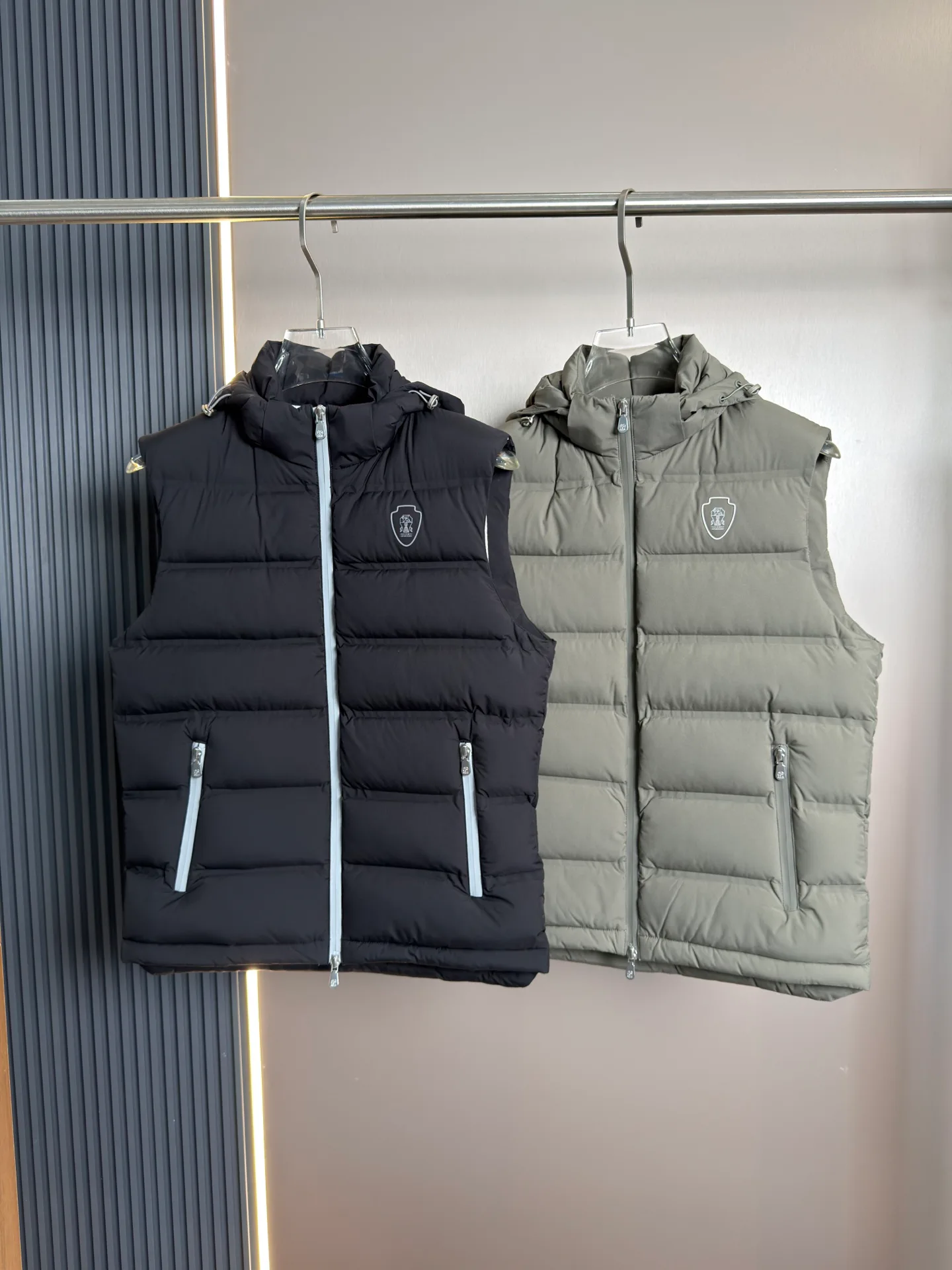 Куртки И Пуховики Мужские Brunello Cucinelli 17915393