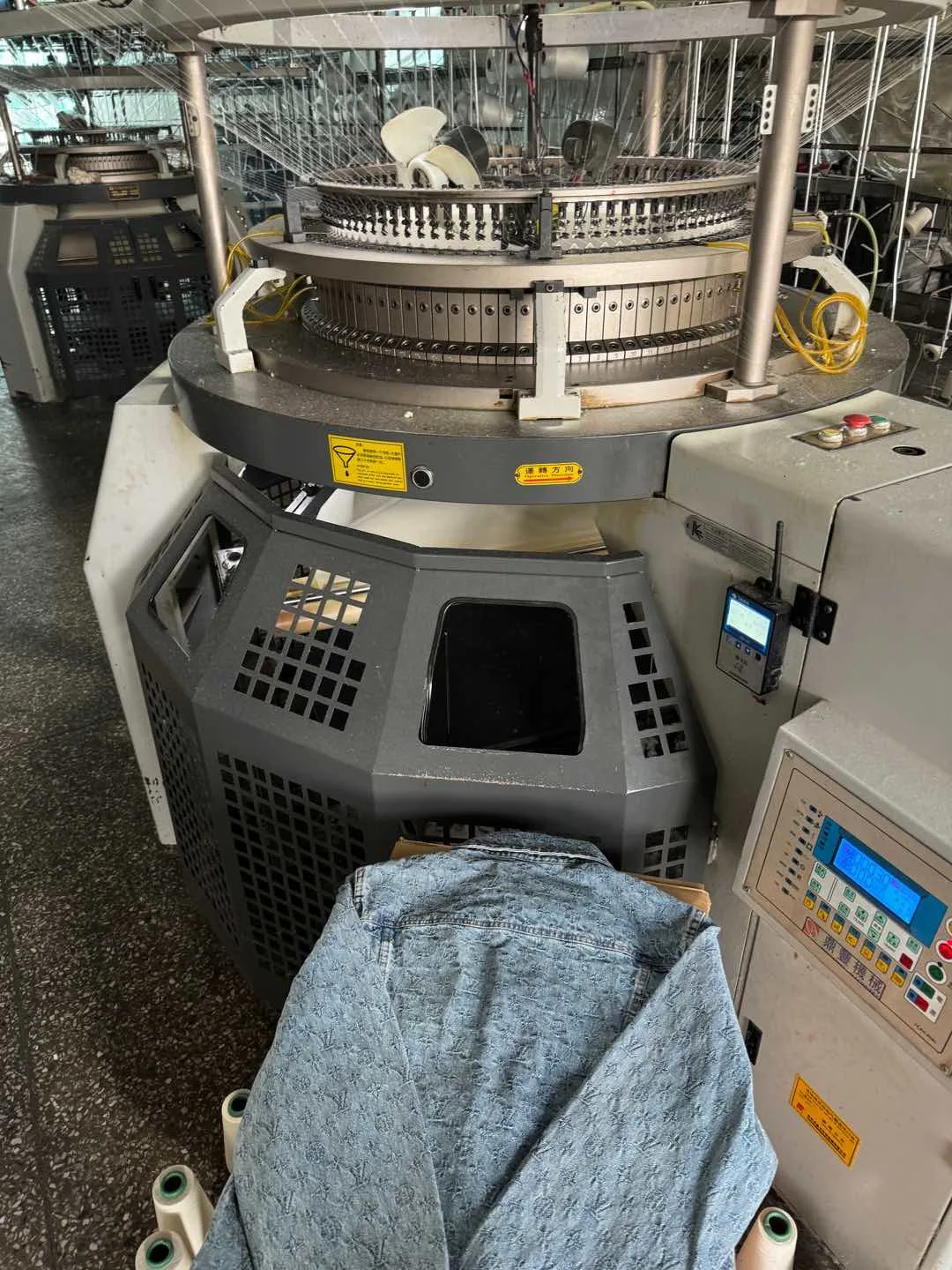 Куртки Женские Louis Vuitton 118653