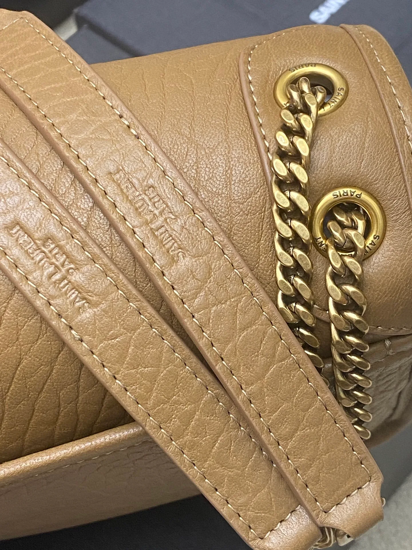Классические Сумки Женские Saint Laurent 13435183