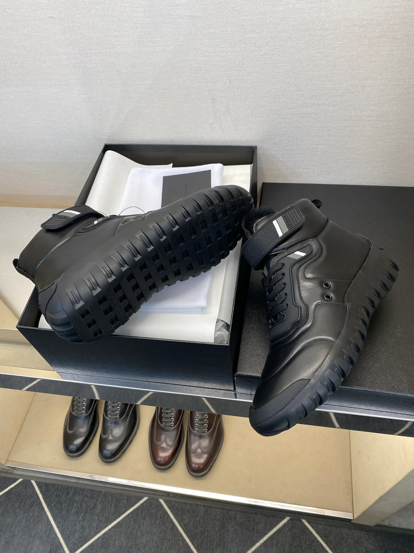 Кроссовки Мужские Prada 20143039
