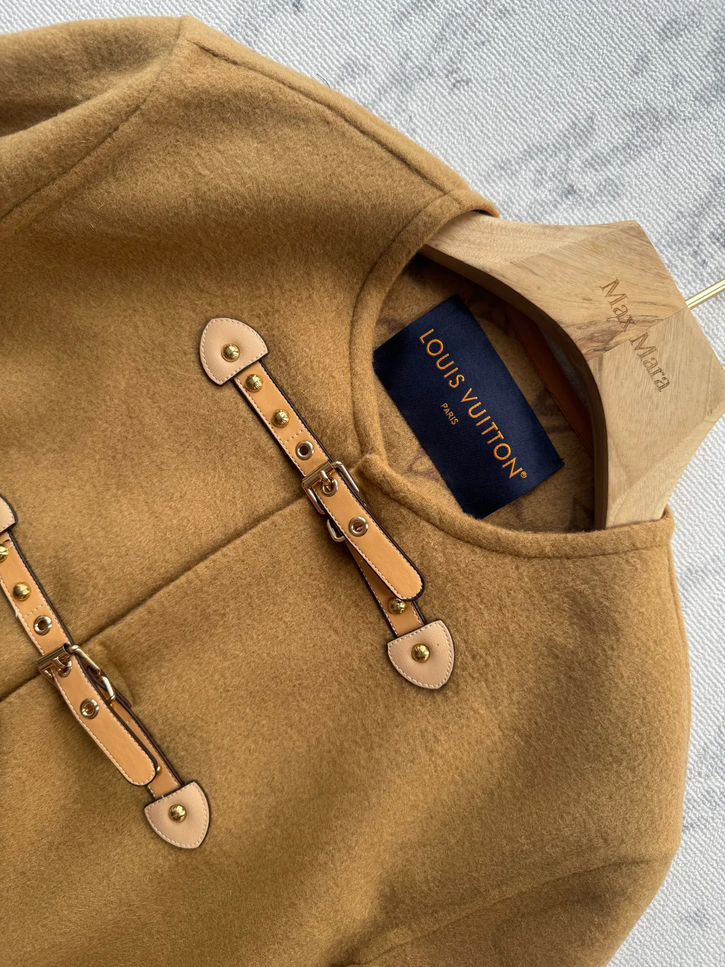 Пальто Женские Louis Vuitton 18361593