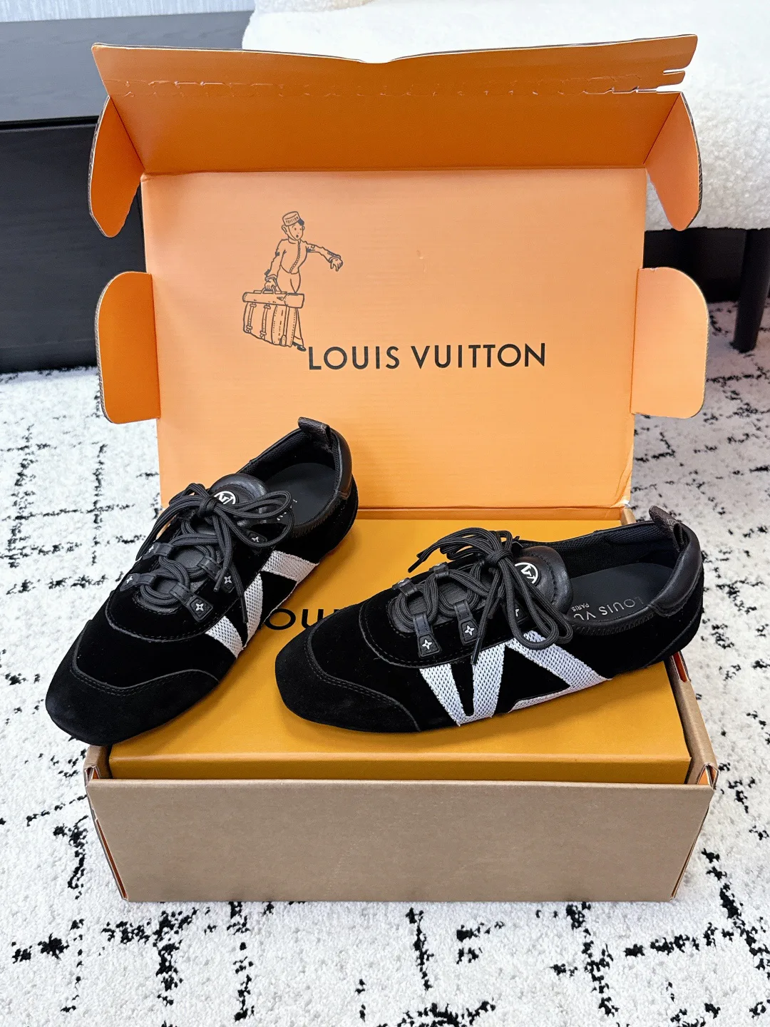 Кроссовки Женские Louis Vuitton 1752777