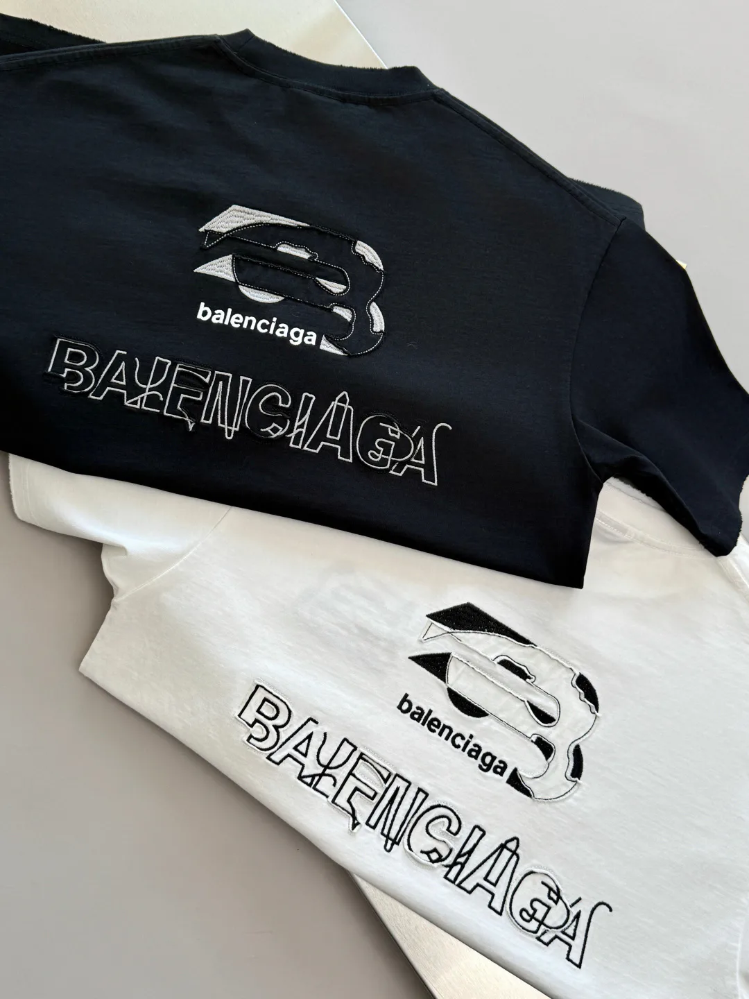 Футболки Женские Balenciaga 11484471