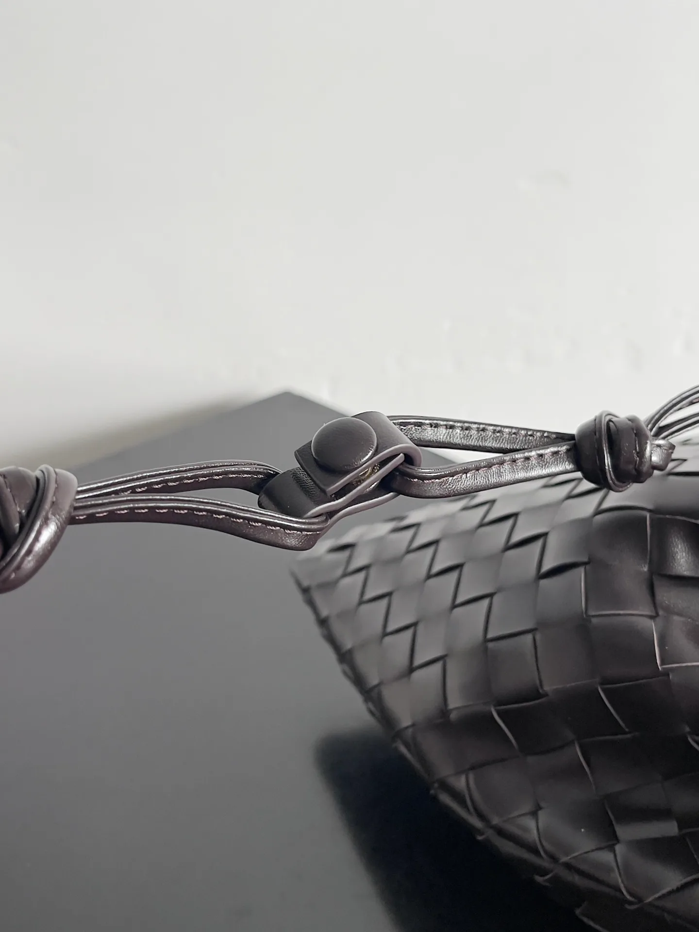 Сумки На Ремне Женские Bottega Veneta 11255476