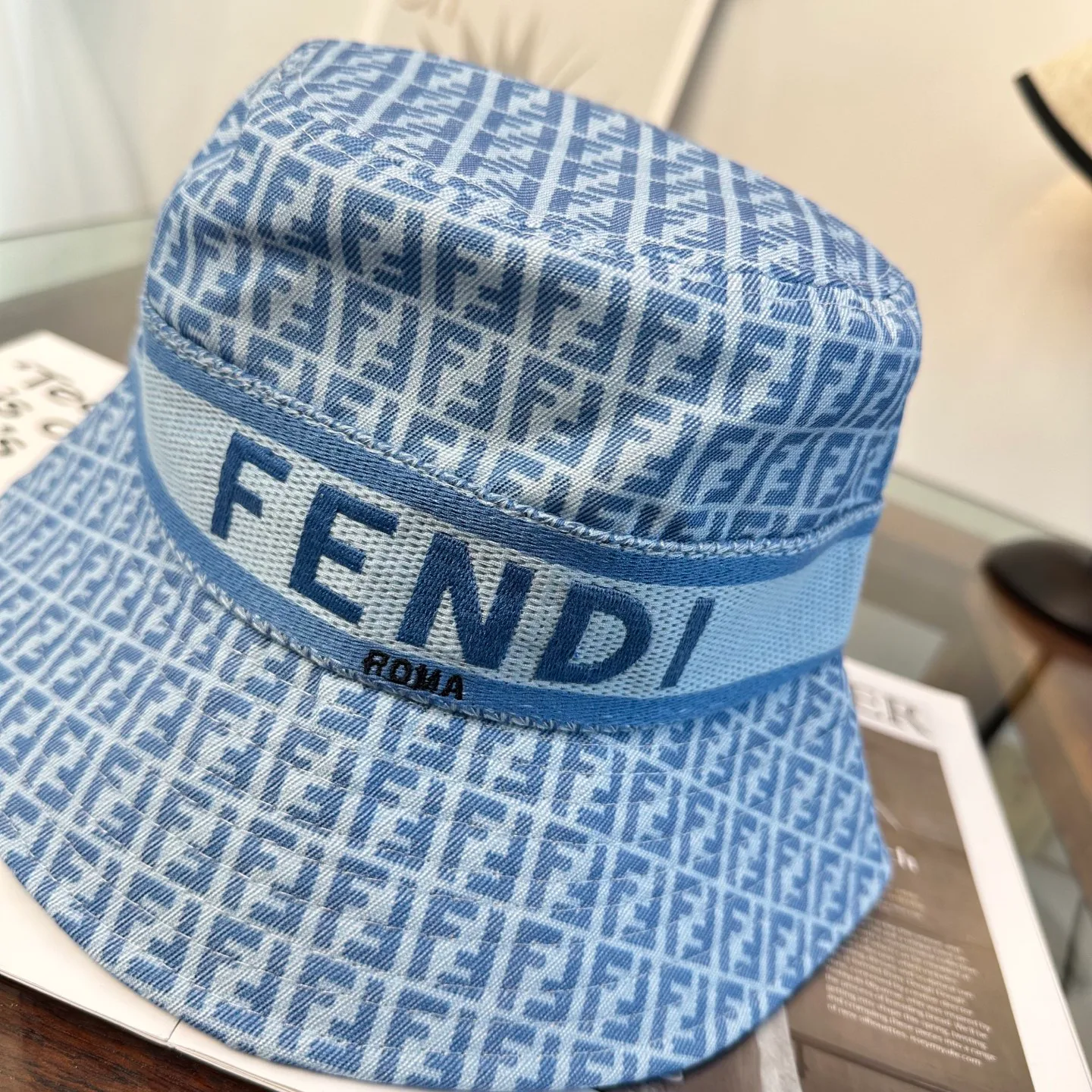 Головные Уборы Fendi 11689486