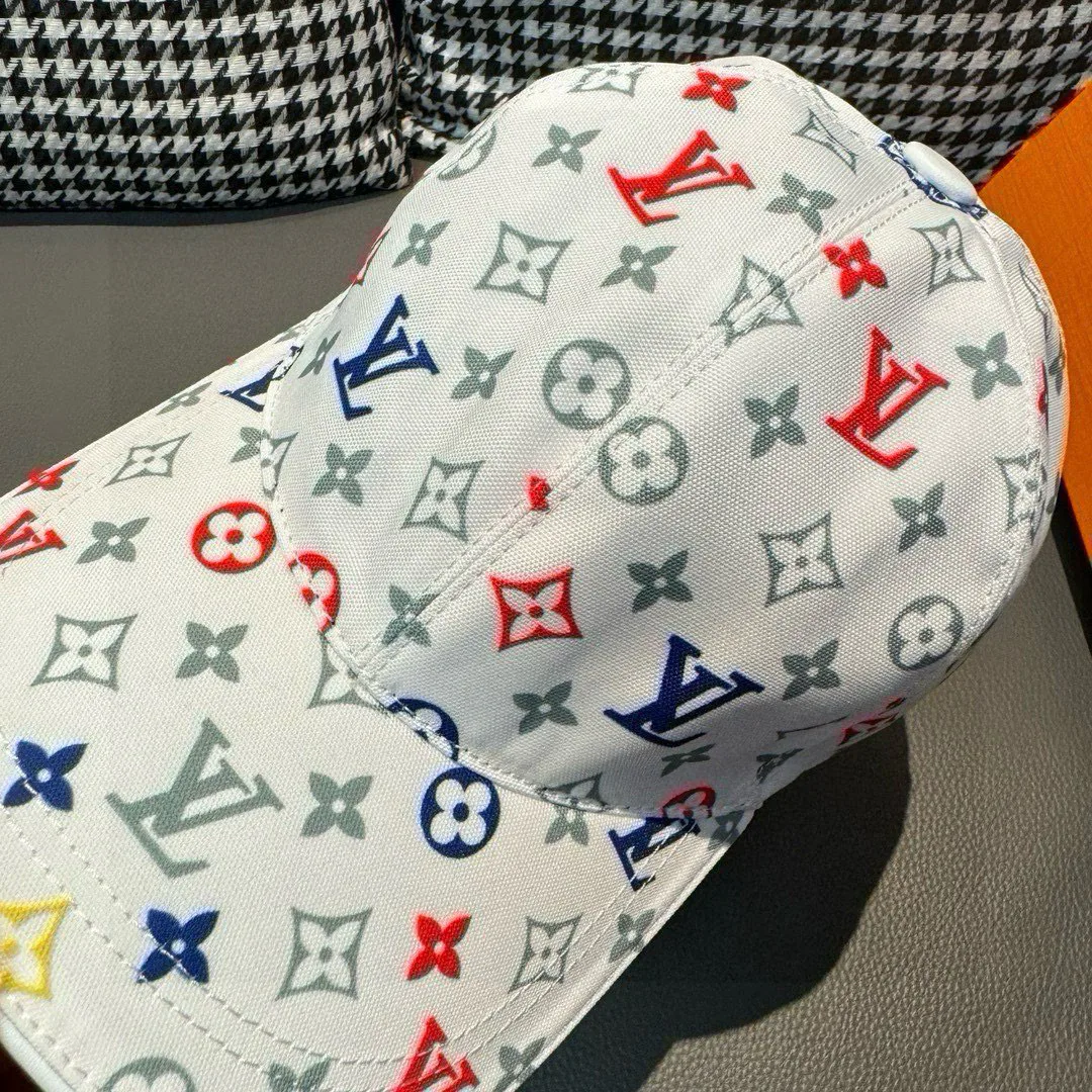 Головные Уборы Louis Vuitton 21029