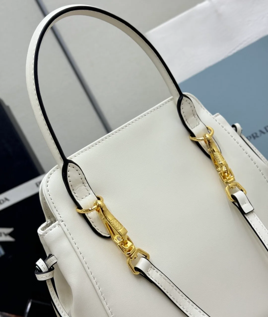 Классические Сумки Женские Prada 12131033