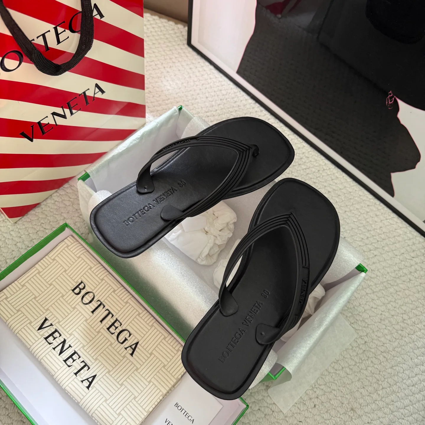 Шлепанцы Женские Bottega Veneta 17386126