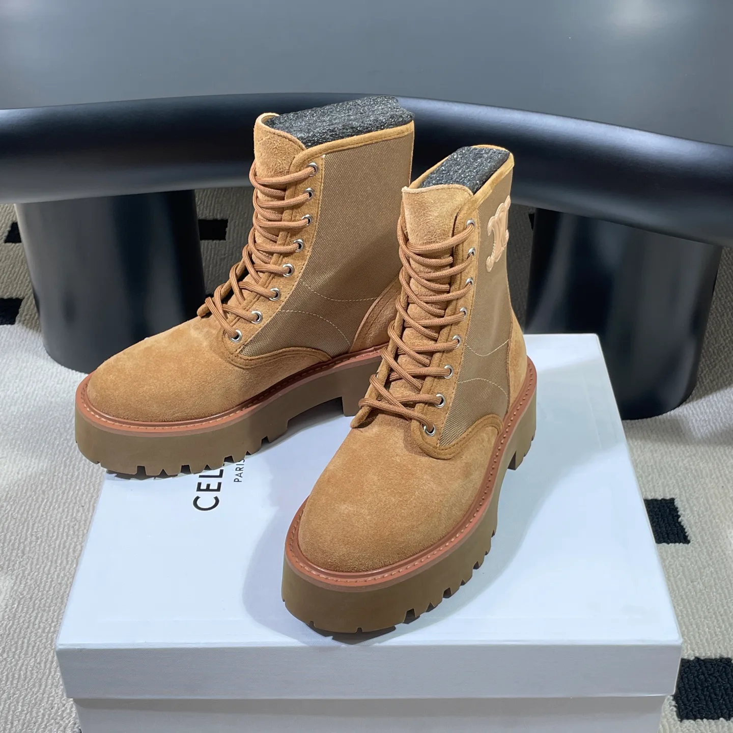 Ботинки Женские Celine 18041610