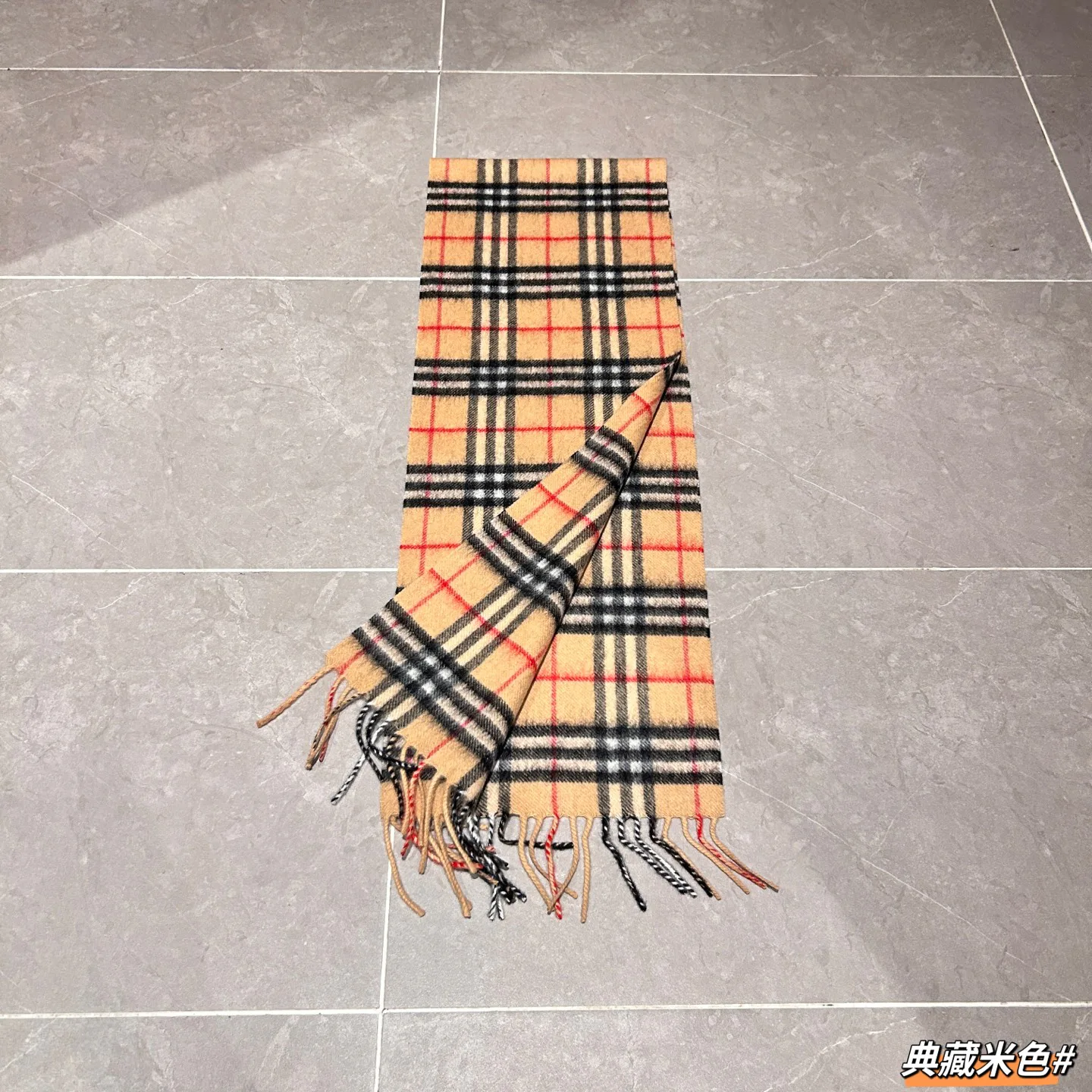 Шарфы Burberry 18507399