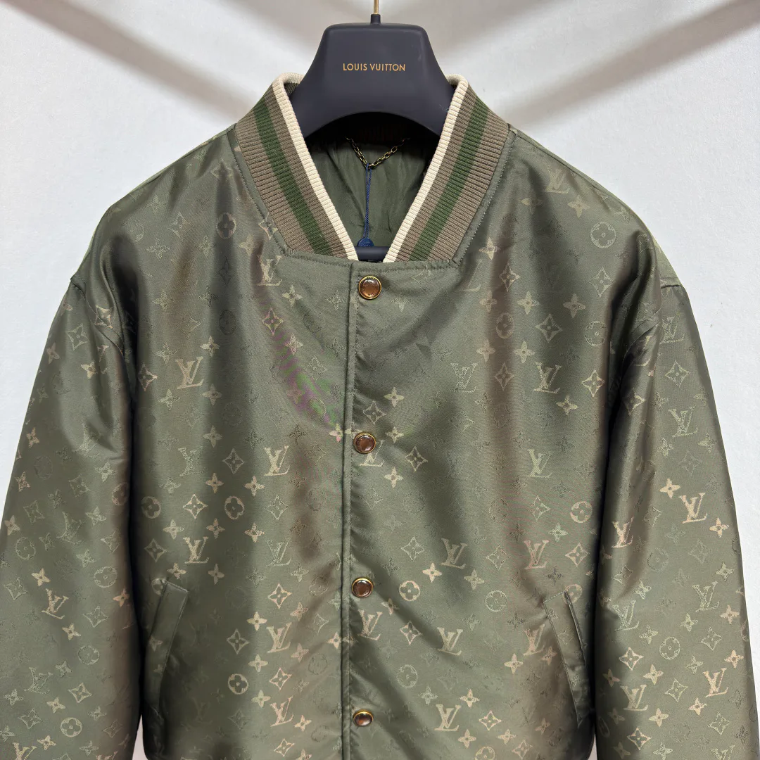 Куртки И Пуховики Мужские Moncler 1860104